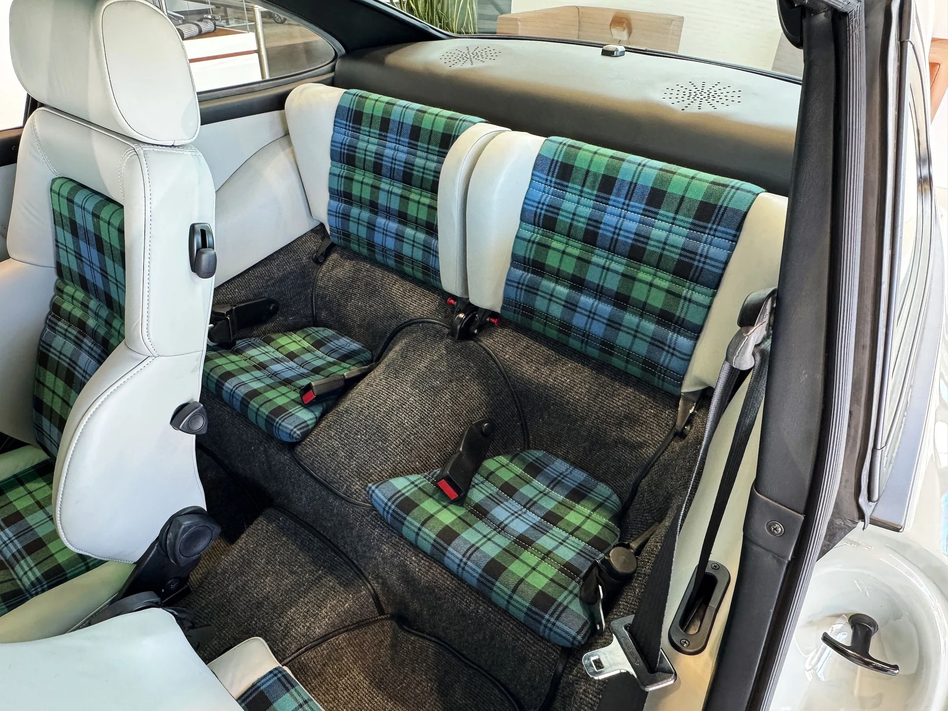 mph041_1278215606_b5ecc46333dfb1ec689587dc8f32708bx_dce248231b