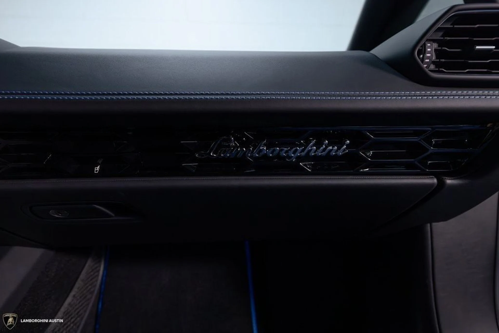 mph041_1290779039_dcf80e2a35d36b90655e48b19d4d477ex_96b714dcd2