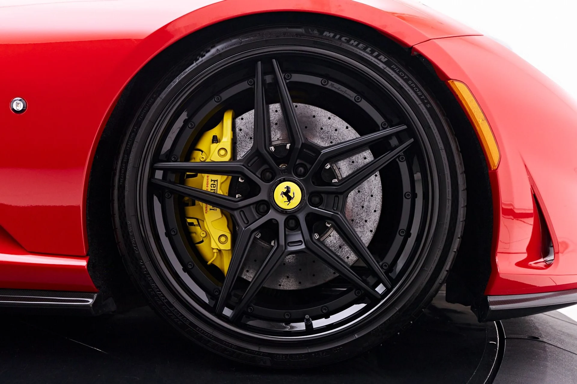mph041_1315246759_Used_2018_Ferrari_812_Superfast_Base_1747268951_84e10b06d7