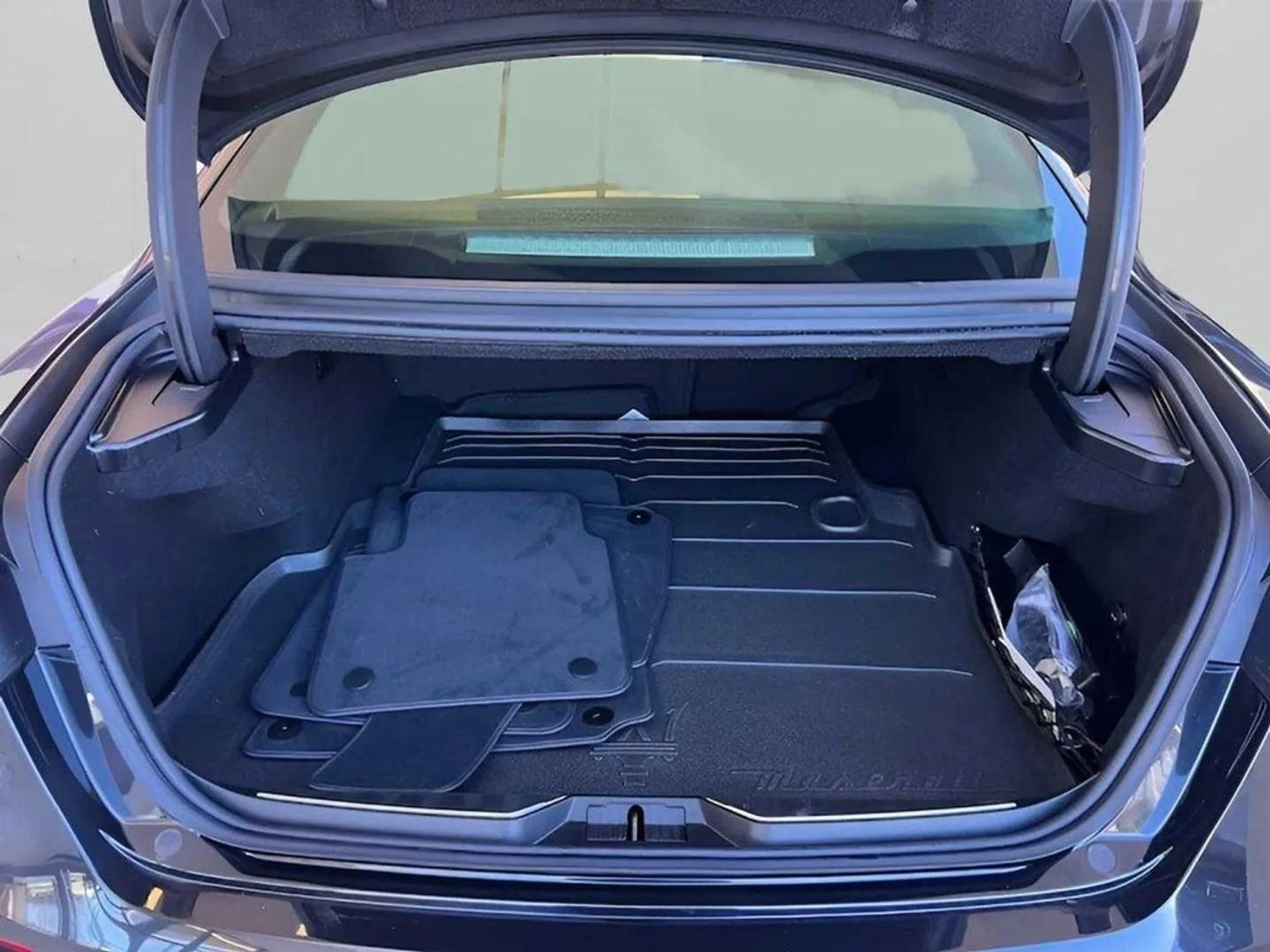 mph041_1318805804_2dc4c931a04b637c1341b8909ea3a625x_df2b208ce0