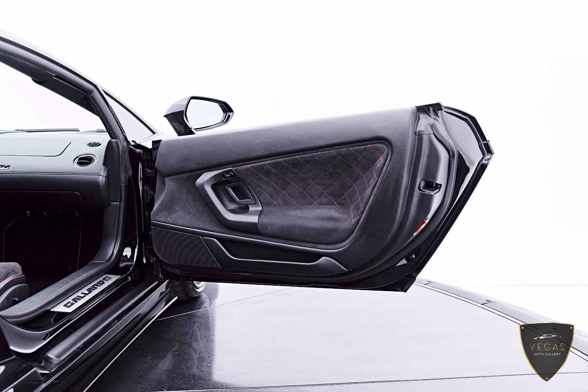 mph041_1319602615_Used_2013_Lamborghini_Gallardo_LP_550_2_1782343852_d94c3d5a81