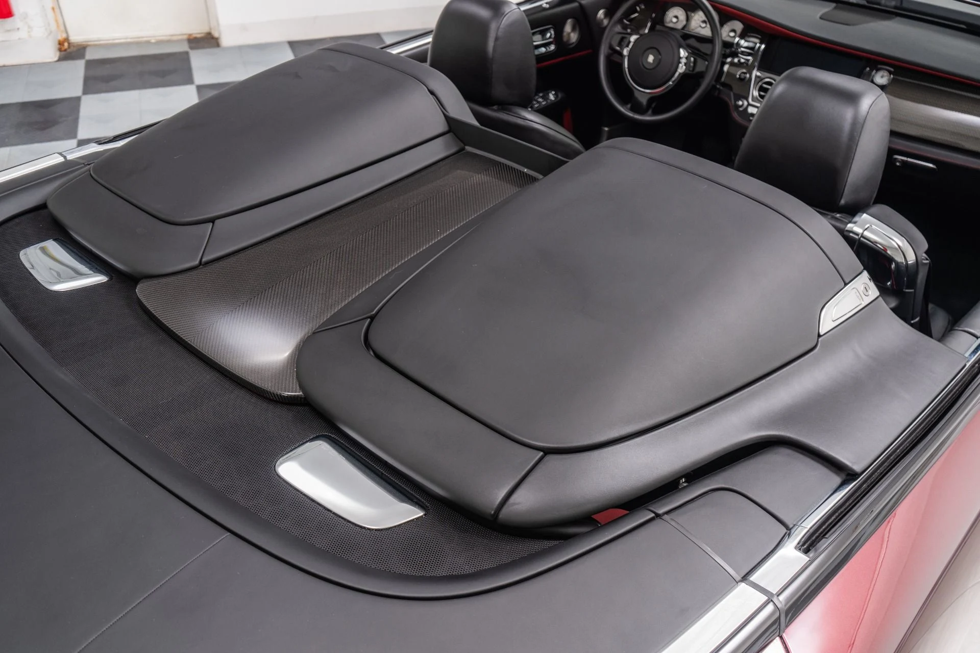 mph041_133292189_Used_2019_Rolls_Royce_Dawn_Black_Badge_1773693933_99c63f0cbf