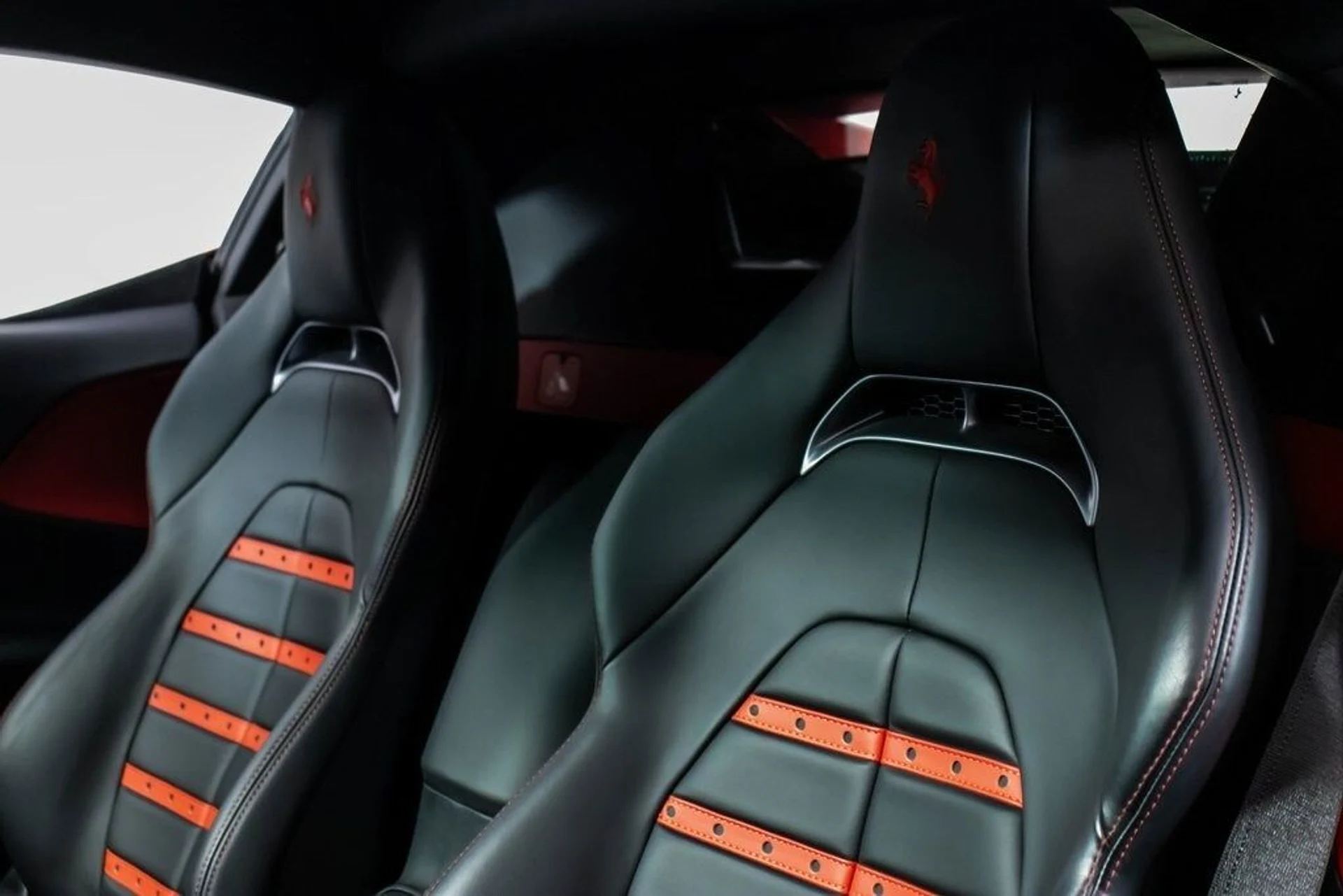 mph041_135488753_0eb88b57ba21b75457330711898b12b8x_426f69de45