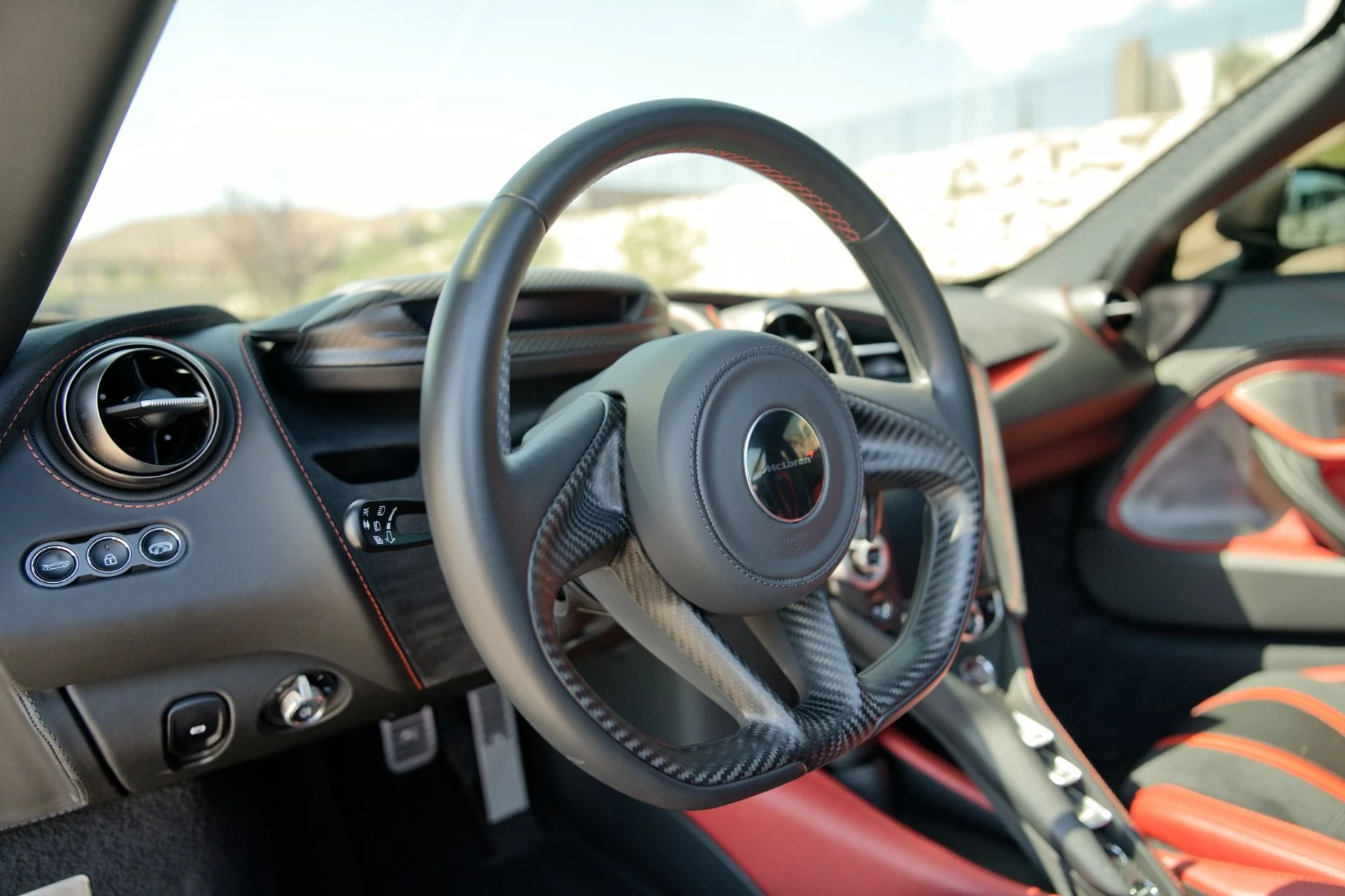 mph041_1382442465_Used_2018_Mc_Laren_720_S_Performance_1787600143_d3972f56f4