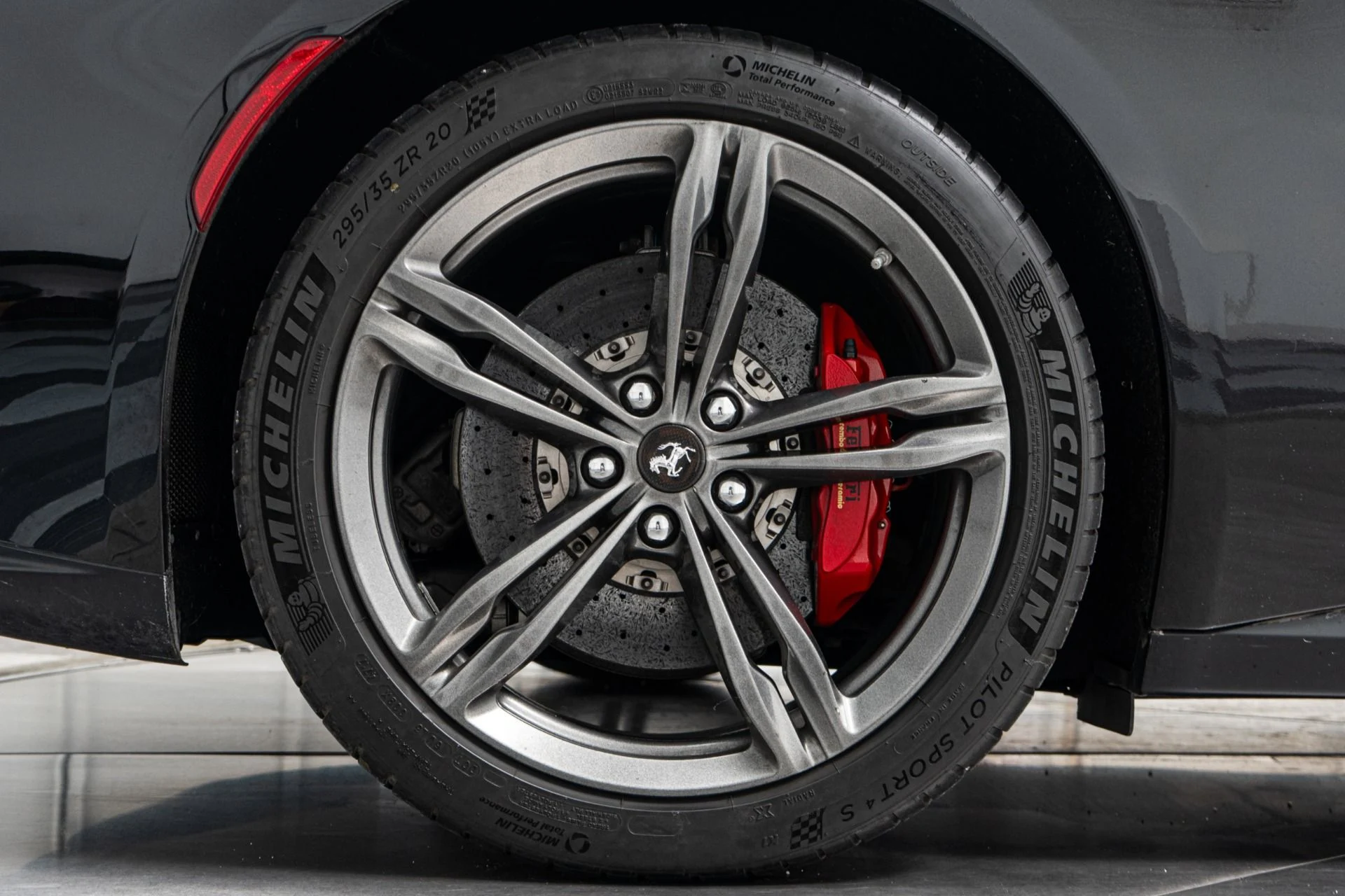 mph041_1394265392_Used_2019_Ferrari_GTC_4_Lusso_1790632614_2b76602e99