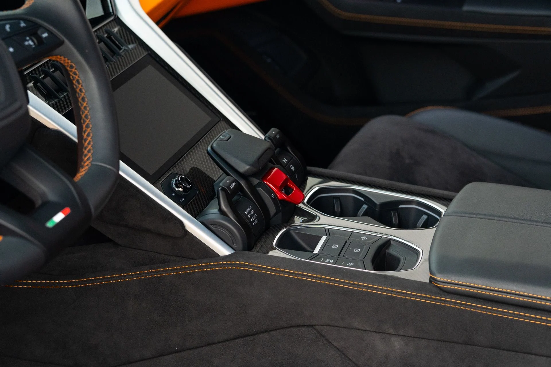 mph041_1394369540_Used_2024_Lamborghini_Urus_S_1773951175_a7ac65a68b