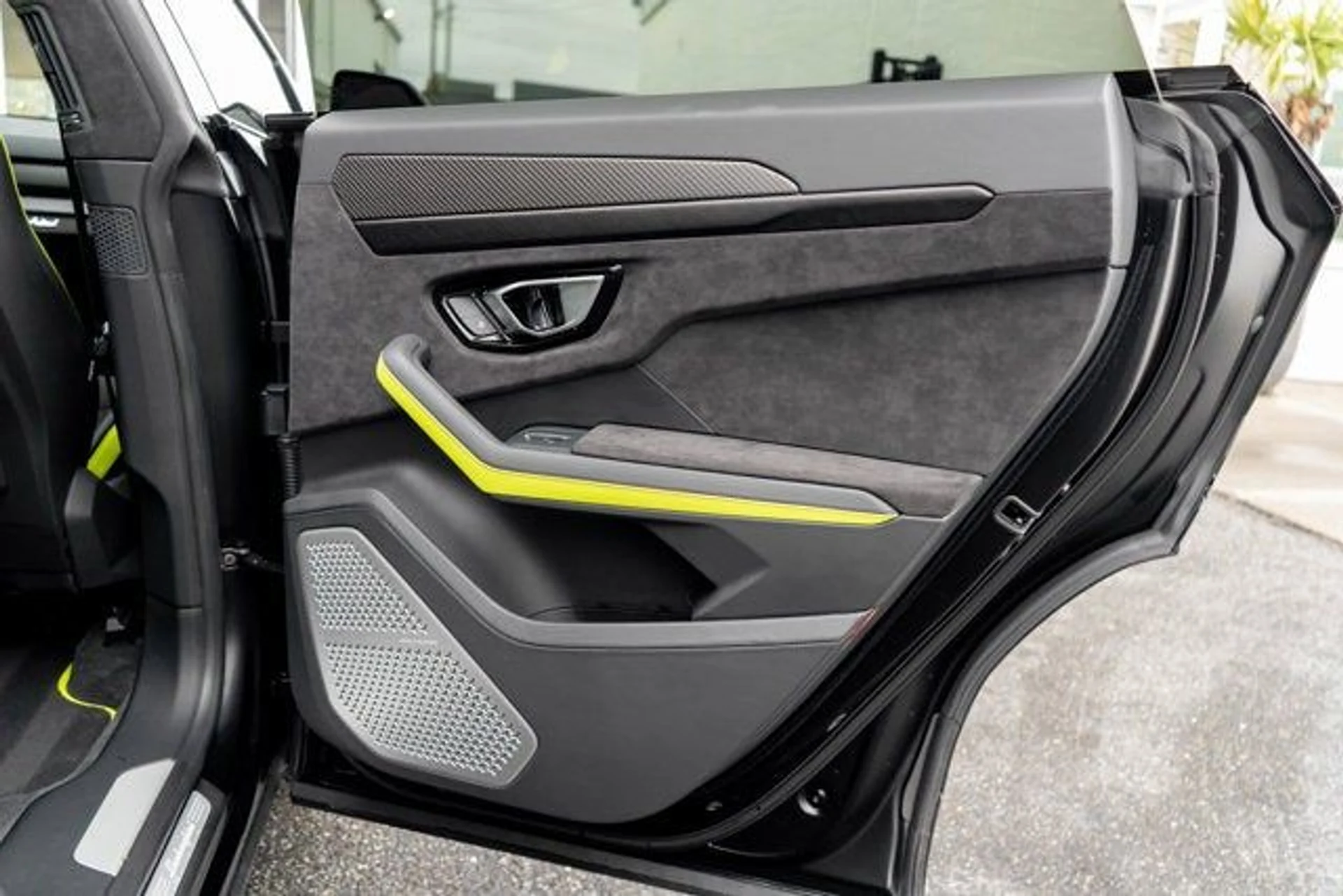 mph041_139483229_42_c67cf7a417