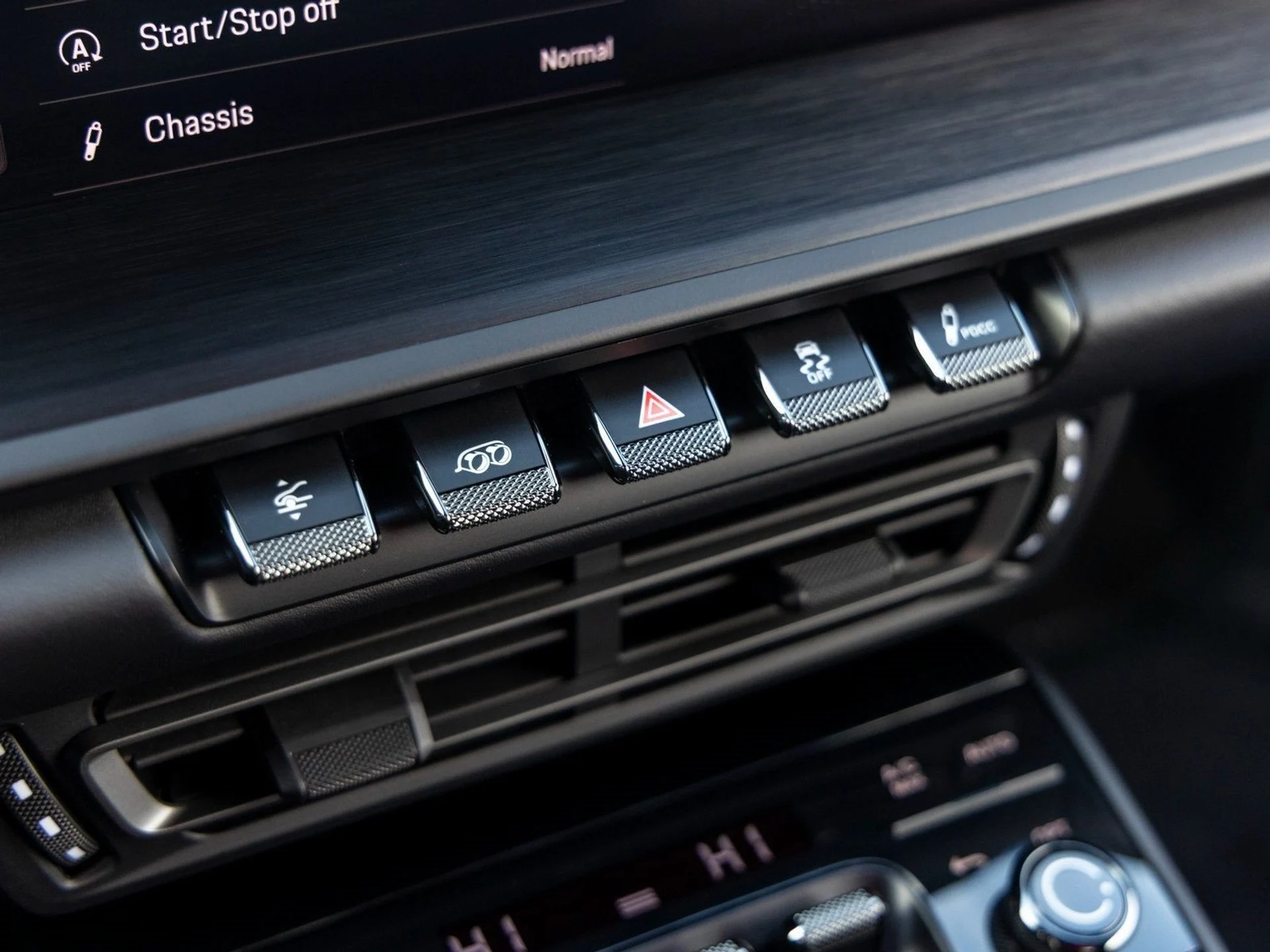 mph041_141714664_42_1a94117126