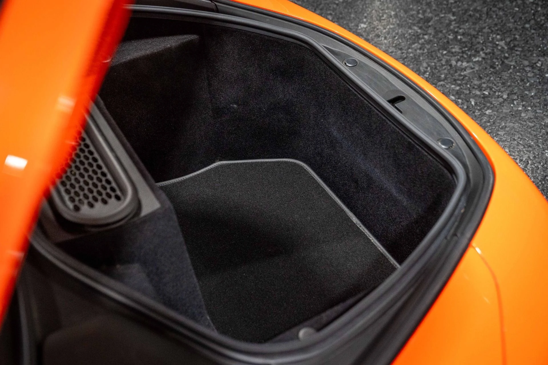 mph041_1436142799_Used_2019_Mc_Laren_720_S_Spider_1767641702_3ff86ba59e