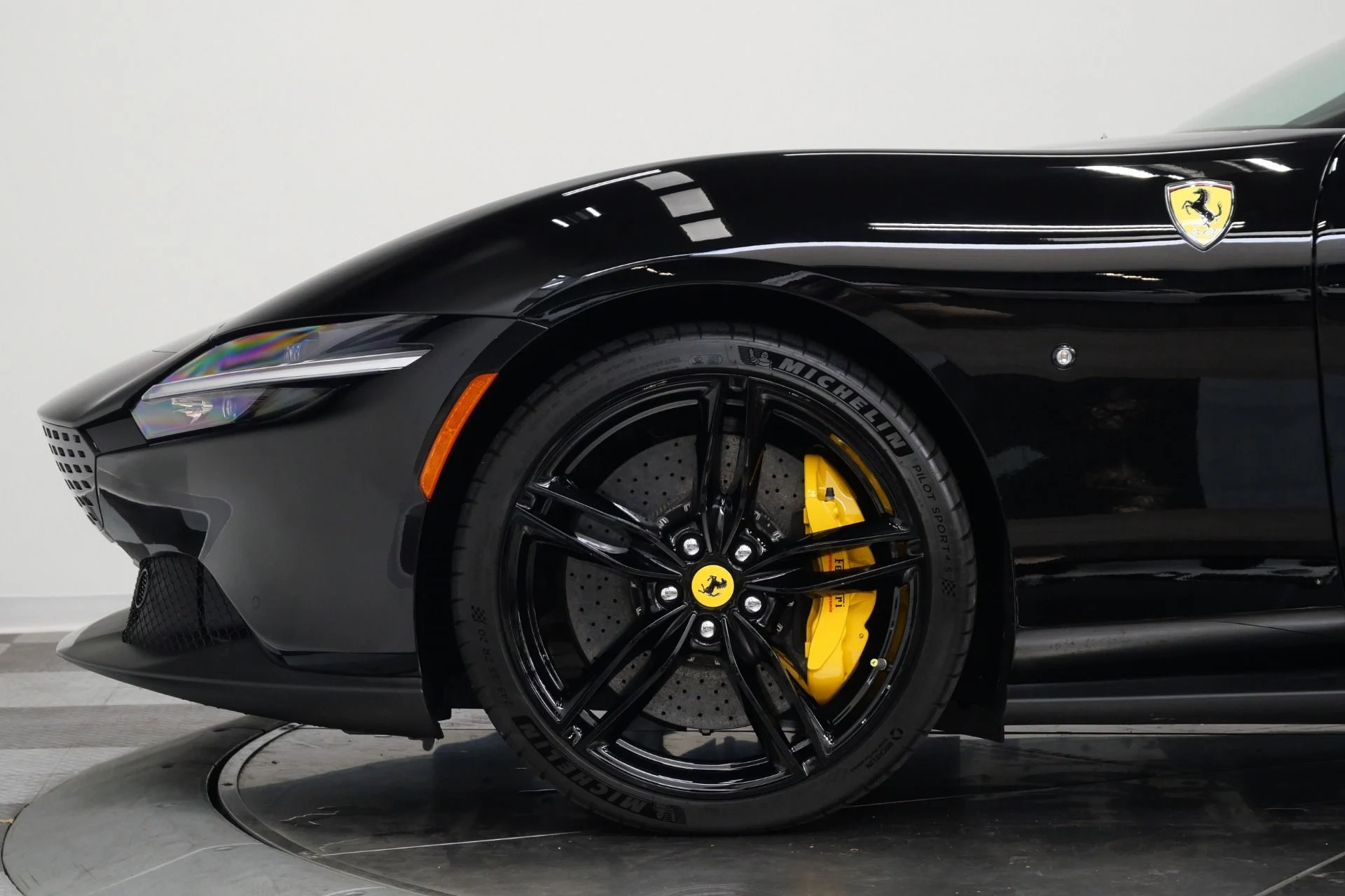 mph041_1455063664_Used_2025_Ferrari_Roma_Spider_Carbon_Fiber_Interior_Trim_Low_Miles_1784064795_7655fecab0
