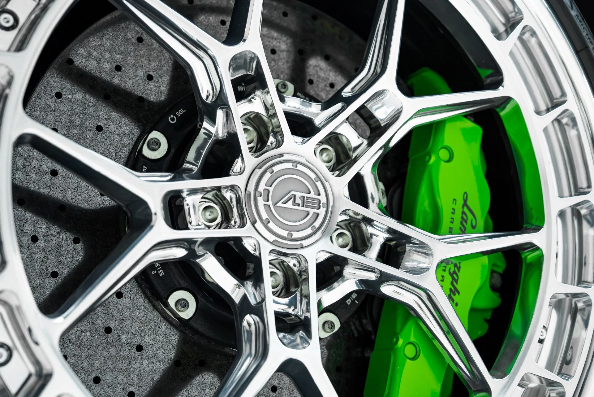 mph041_1456210587_Used_2021_Lamborghini_Huracan_VF_Supercharged_EVO_1789669152_c36d78bc1a