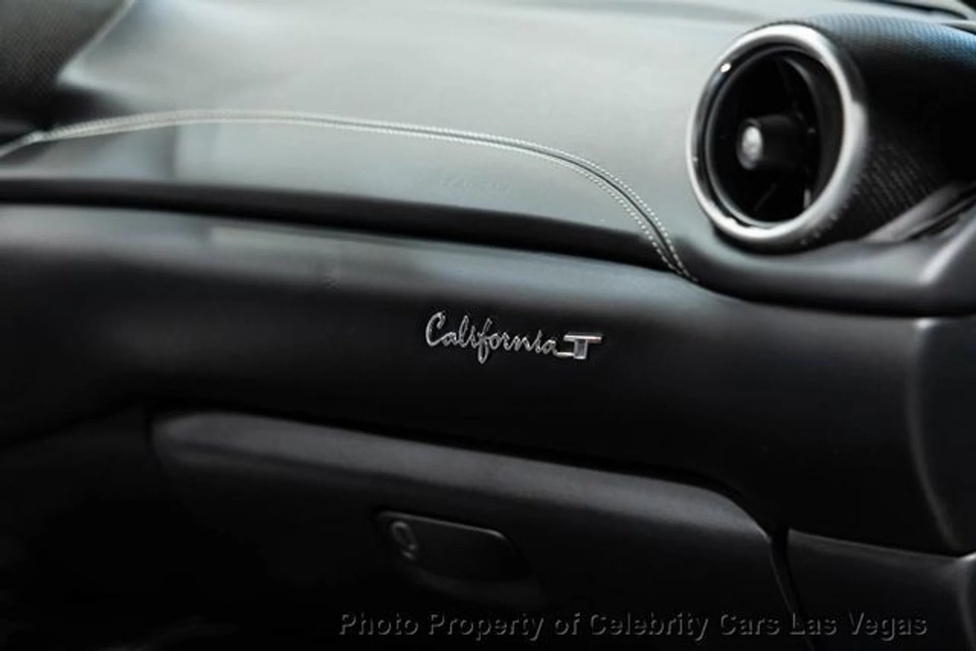 mph041_1469632543_used_2017_ferrari_california_t_convertible_9707_23074635_46_640_6fd1f1f0ea