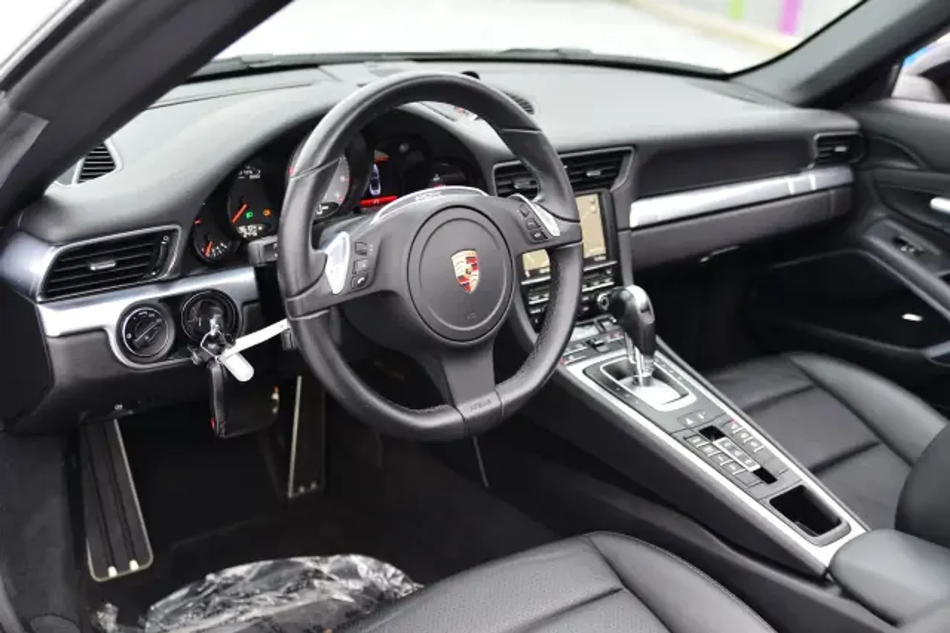 mph041_147840786_640_9a750bc188