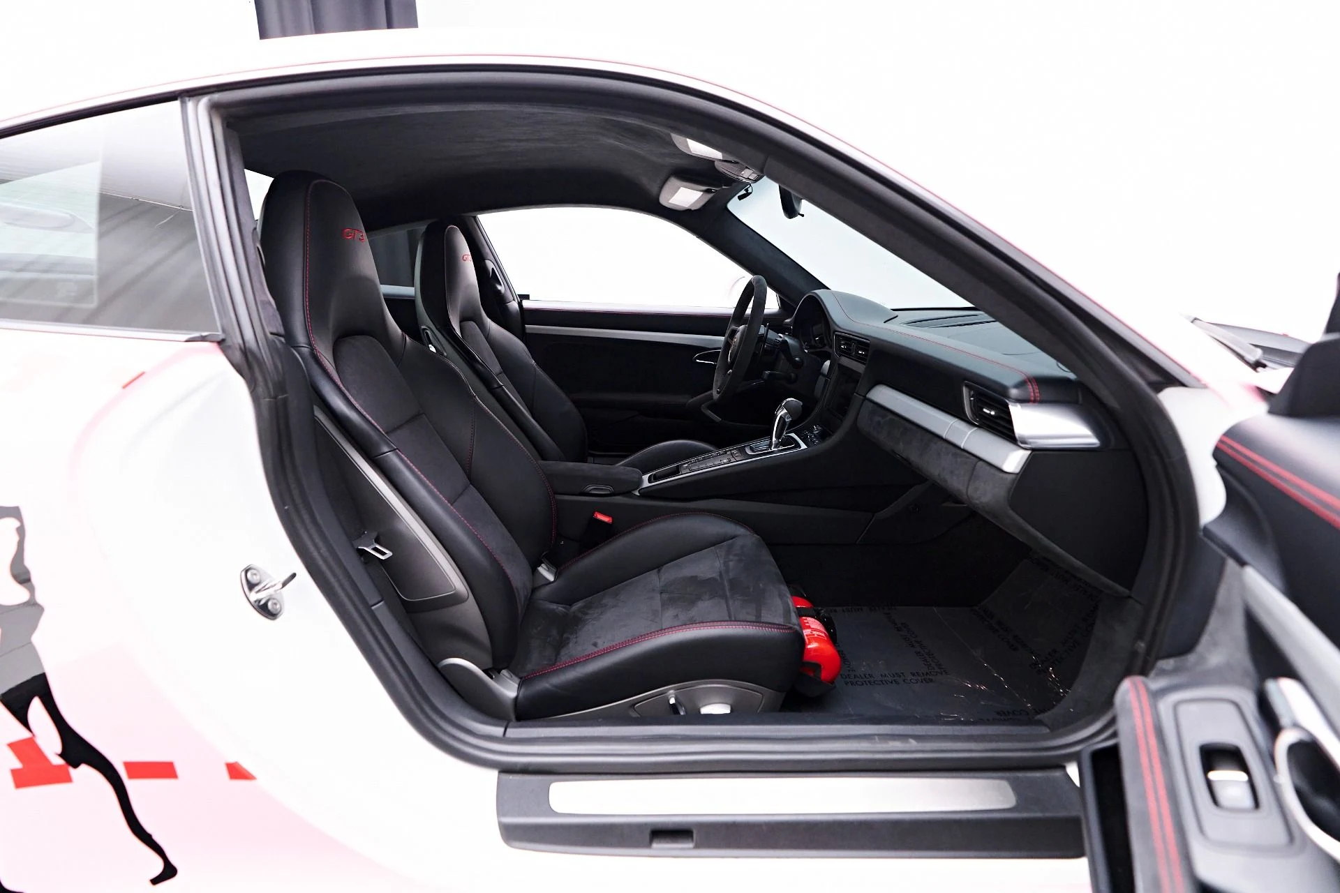 mph041_147987087_Used_2014_Porsche_911_GT_3_1749519780_9ea8a1ea80