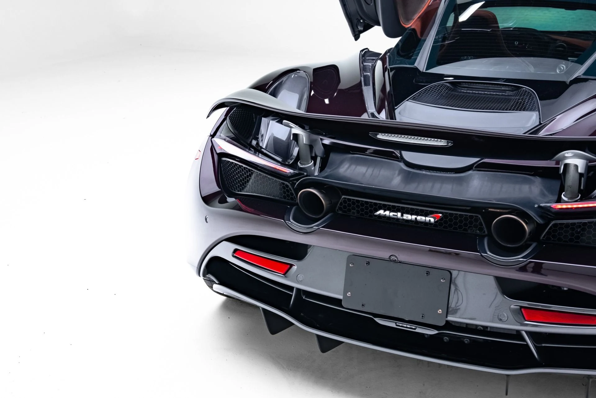 mph041_1480248151_Used_2018_Mc_Laren_720_S_Luxury_1771626810_2346abe4d0