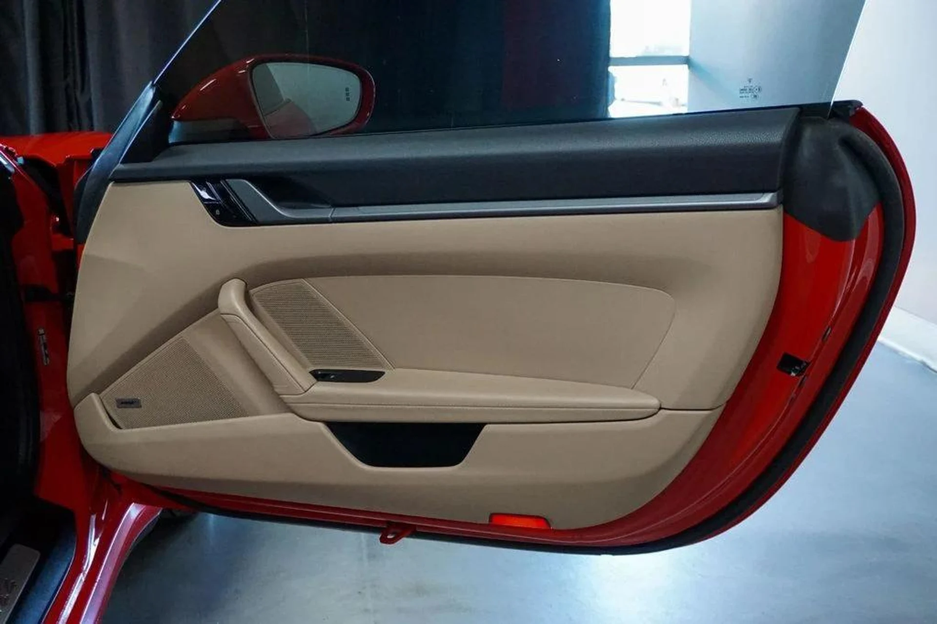 mph041_1496722639_Tn_RAEL_fqs_PF_Mu_H83_Z_Tz66_U1p3o_63ace4eb2a