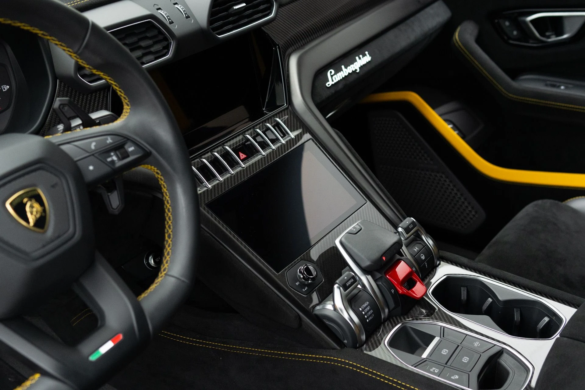 mph041_1497174388_Used_2024_Lamborghini_Urus_Performante_1773952296_3118603797