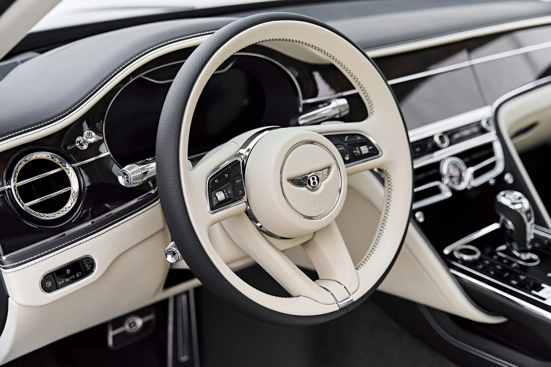 mph041_1501570211_Used_2022_Bentley_Flying_Spur_W12_1786226211_17404f8745