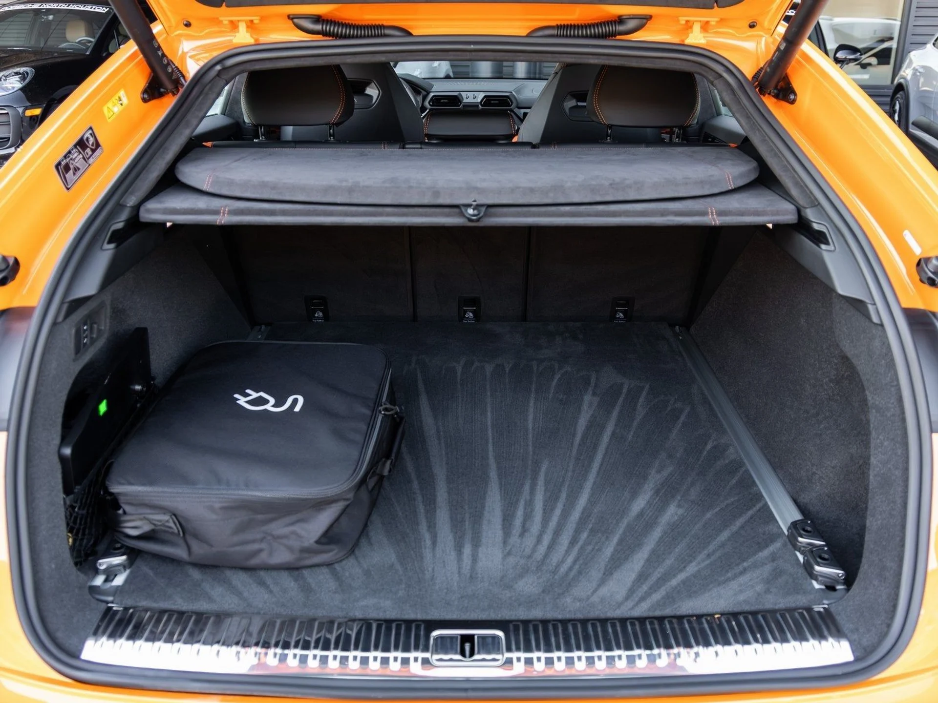 mph041_1511780608_42_c438017ed1