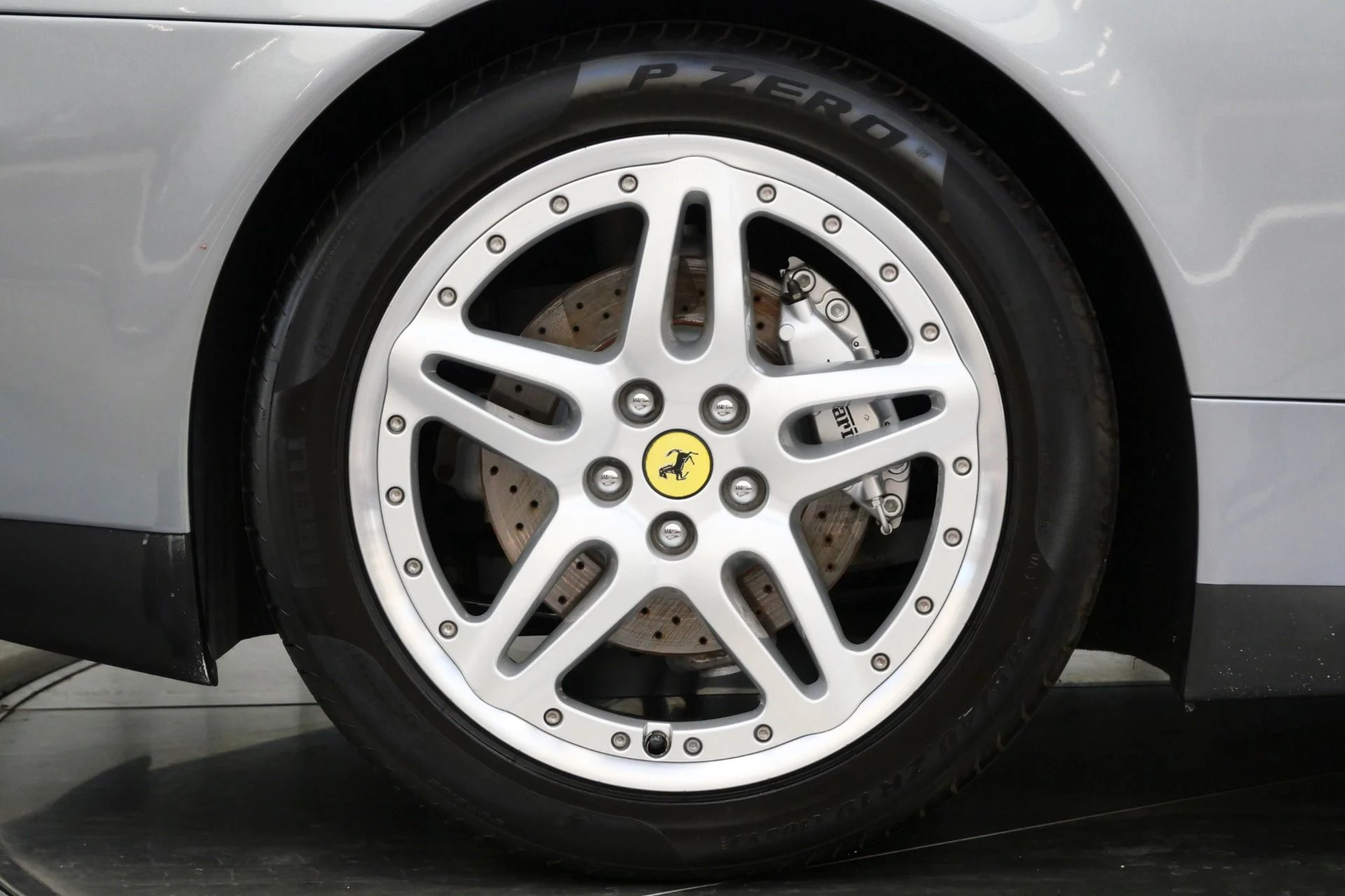 mph041_1512168591_Used_2005_Ferrari_612_Scaglietti_1756135330_e788b5ecf4