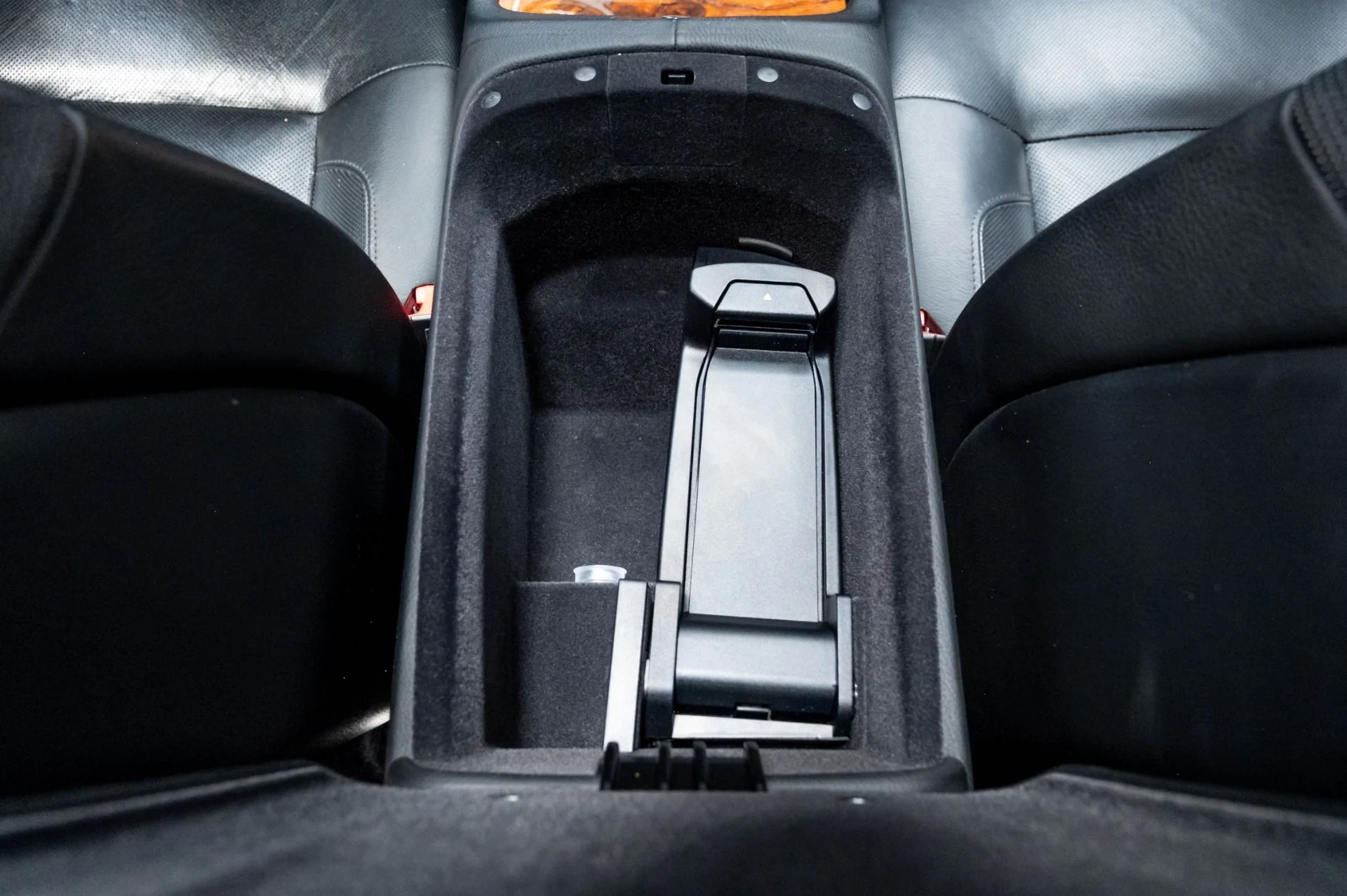 mph041_1517879216_Used_2012_Rolls_Royce_Ghost_1778014944_40db25dc88