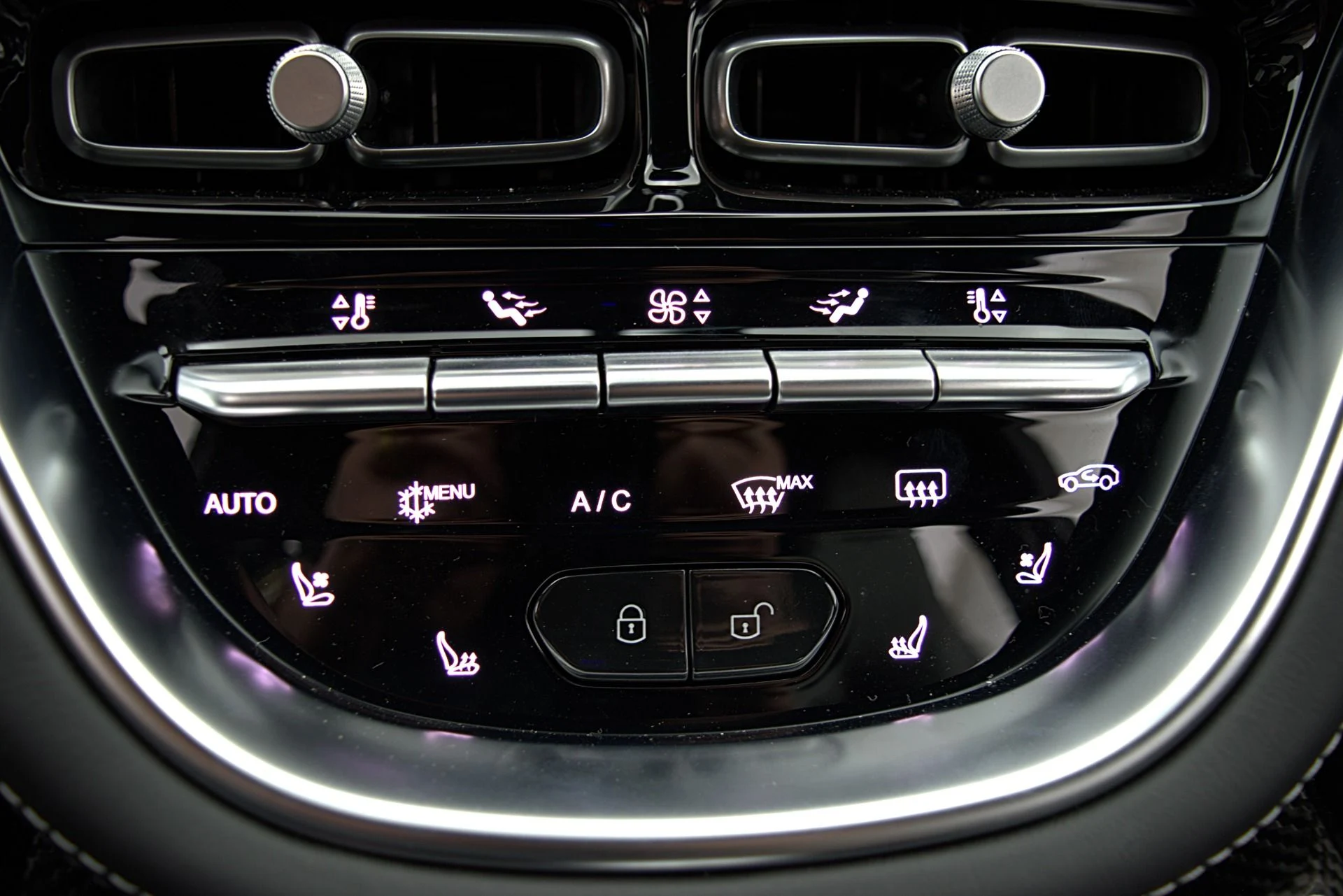 mph041_1518011274_Used_2023_Aston_Martin_DBX_707_a37153393f