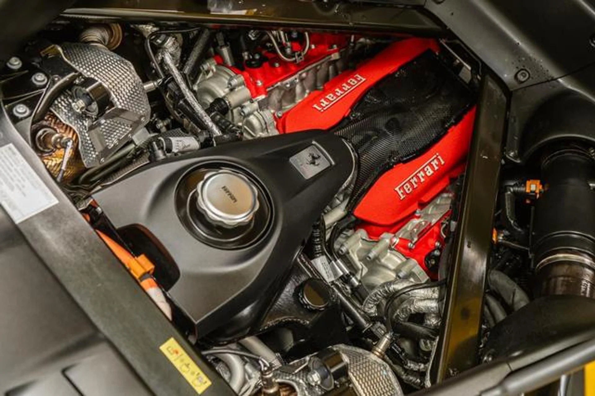 mph041_1519725114_Bx_V_n_SG_Yfn6lln_Q1x_R34_WW_8l_Bb_E_3f20406df7