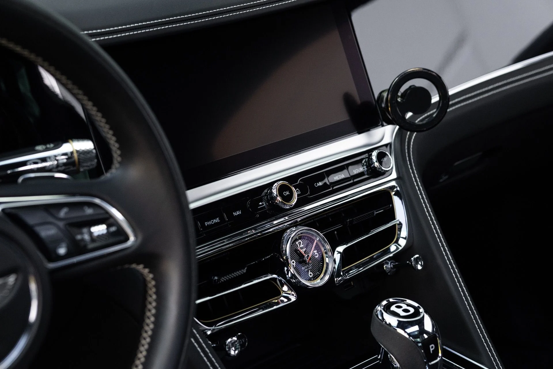 mph041_1521301221_Used_2023_Bentley_Flying_Spur_S_V8_1778782784_414b0f5cf7