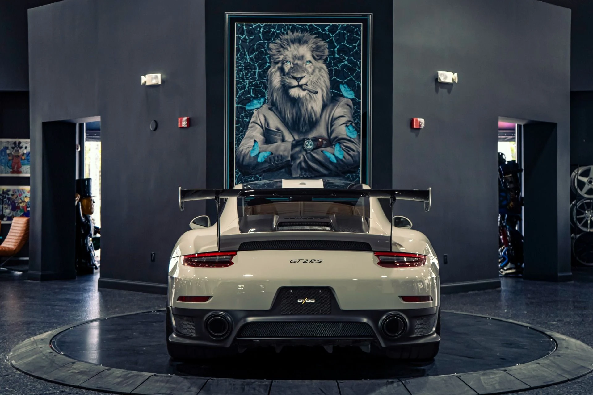 mph041_152545955_Used_2018_Porsche_911_GT_2_RS_1774897030_b95f4dd0cd