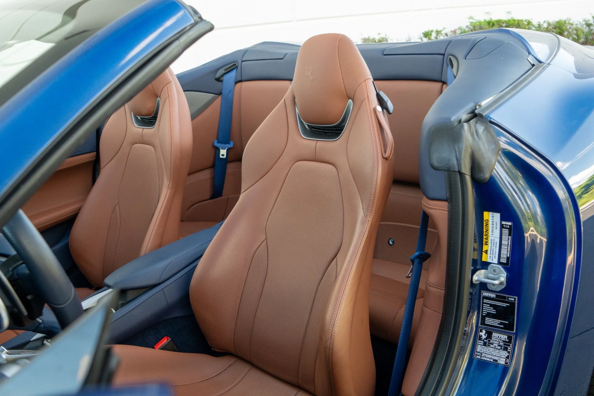 mph041_1533212860_Used_2022_Ferrari_Portofino_M_1761343273_e001b0eace