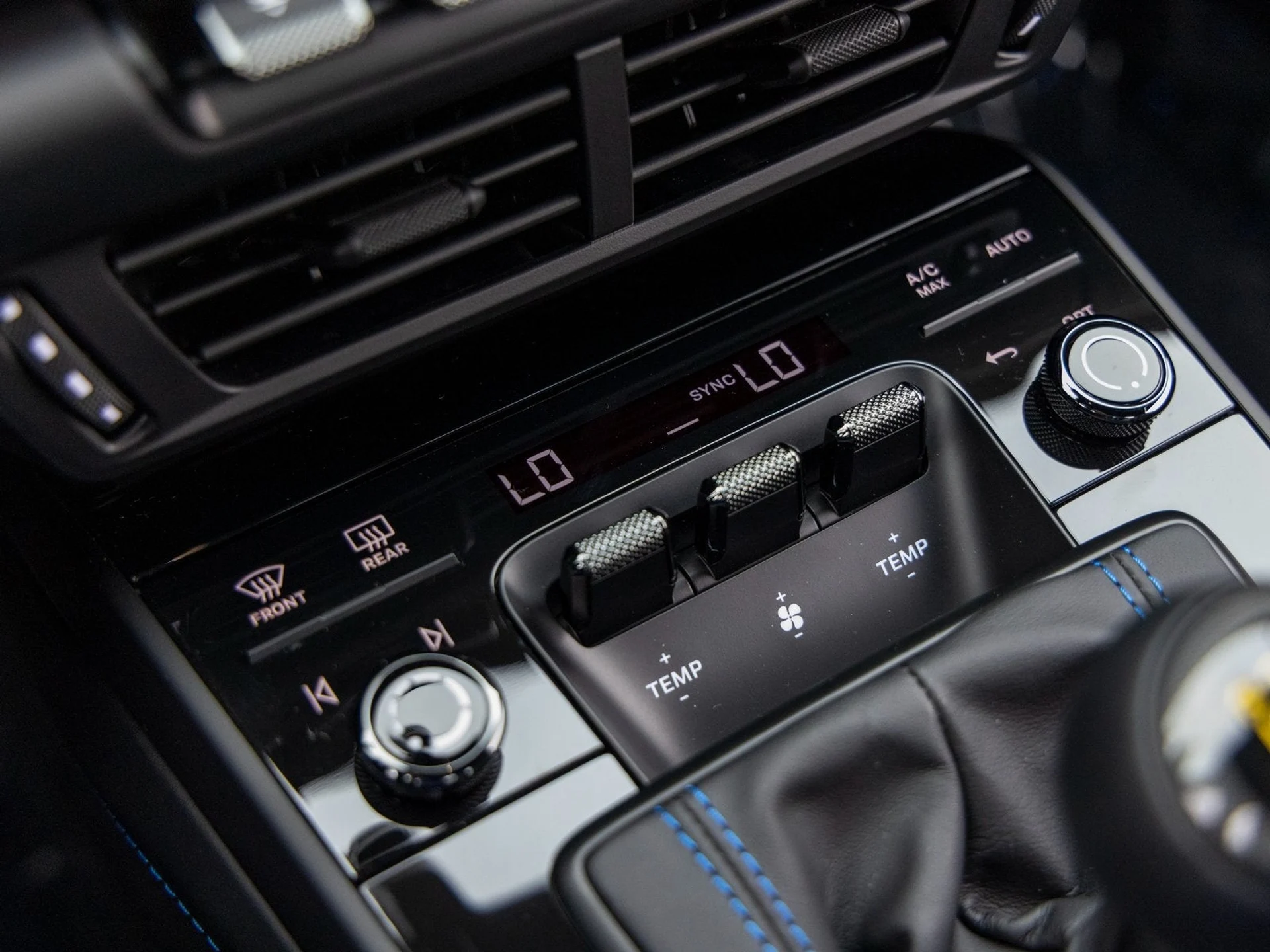 mph041_1534630055_42_f1cc4654d3