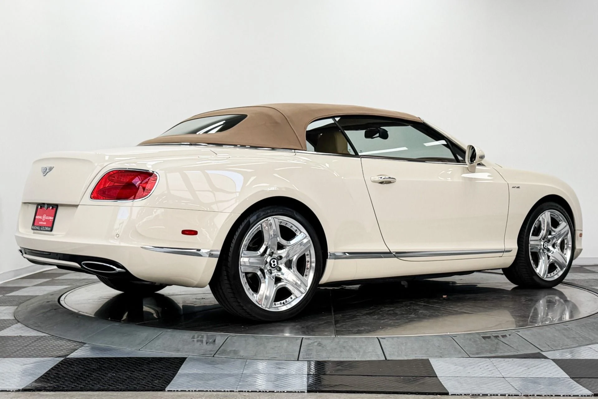 mph041_1536702653_Used_2015_Bentley_Continental_GTC_W12_Mulliner_Driving_Specification_1785534875_d1244ae9cf