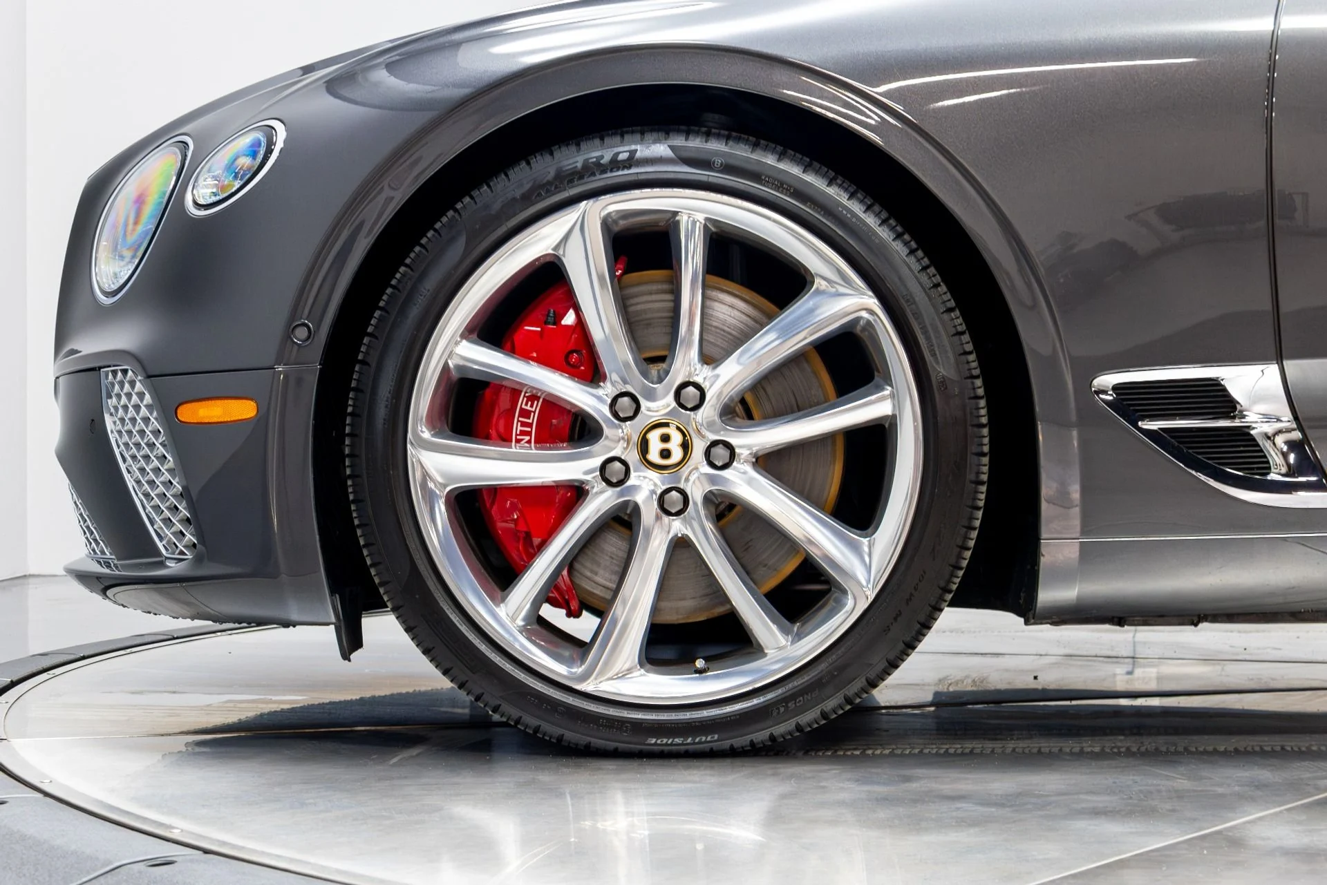 mph041_1540474632_Used_2020_Bentley_Continental_GT_V8_1775255845_c5abb736fd