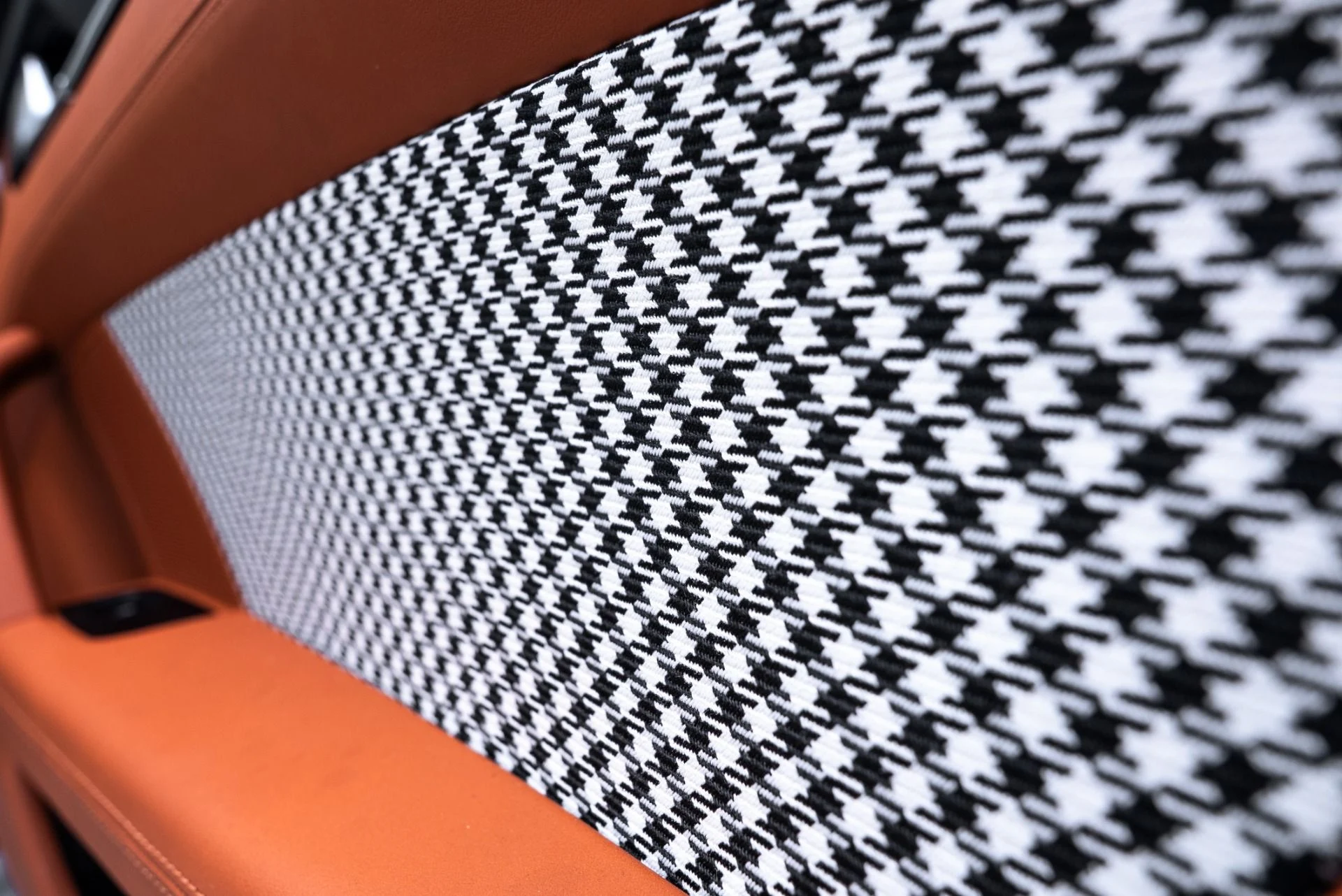 mph041_1566629300_Used_2023_Porsche_911_Sport_Classic_1774647065_69fe505a8d