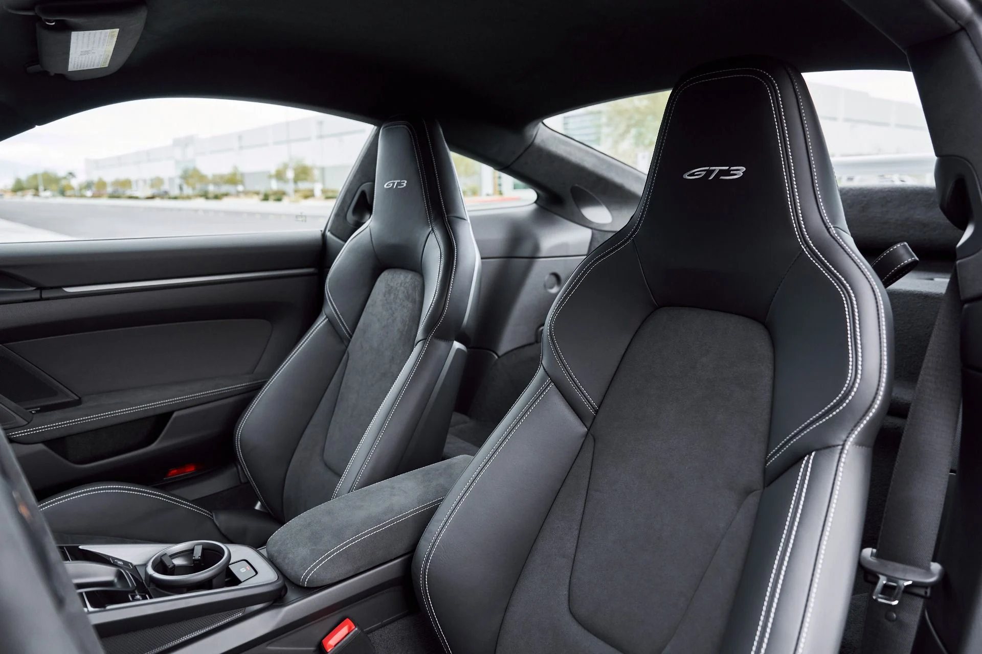 mph041_1569194270_Used_2025_Porsche_911_GT_3_1766797647_ba3eb6d49a