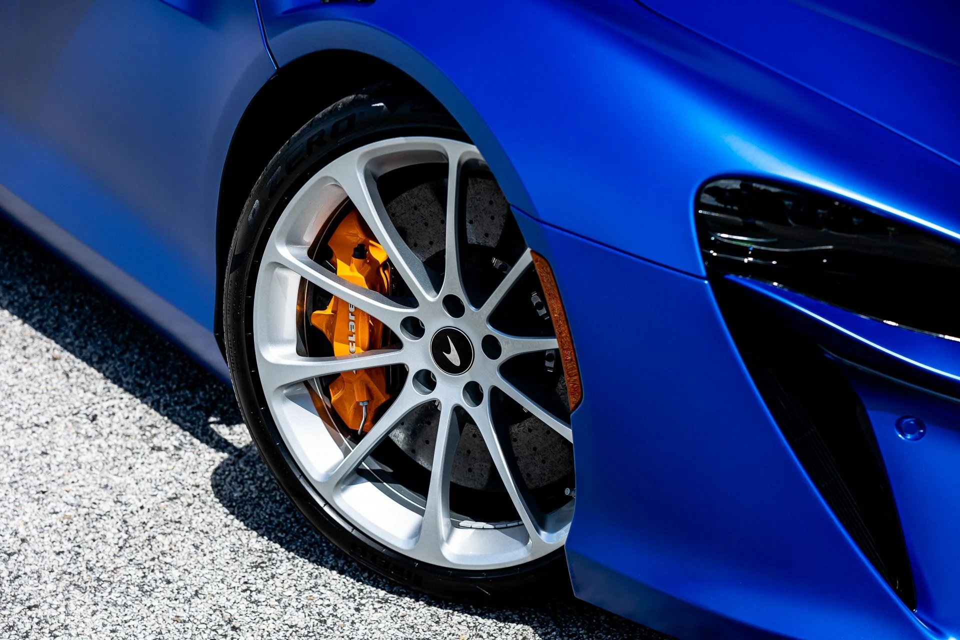 mph041_1571642169_324_p42_l_1c2bb87e72