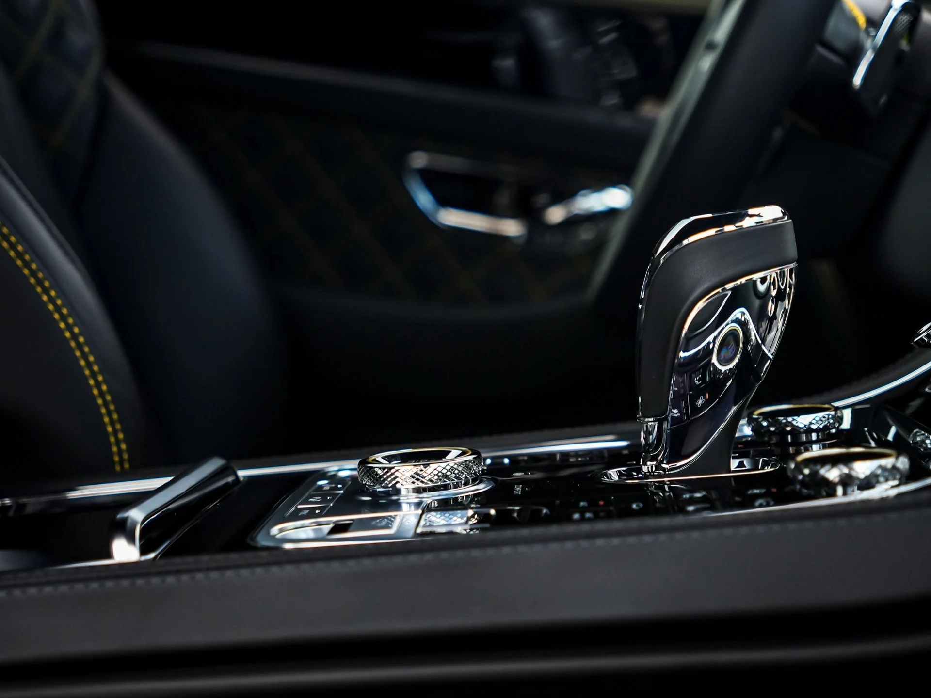 mph041_1591865315_Hi_Tech_Luxury_Imports_LLC_SCBCT_2_ZG_6_NC_098069_image_41_270ae66be5