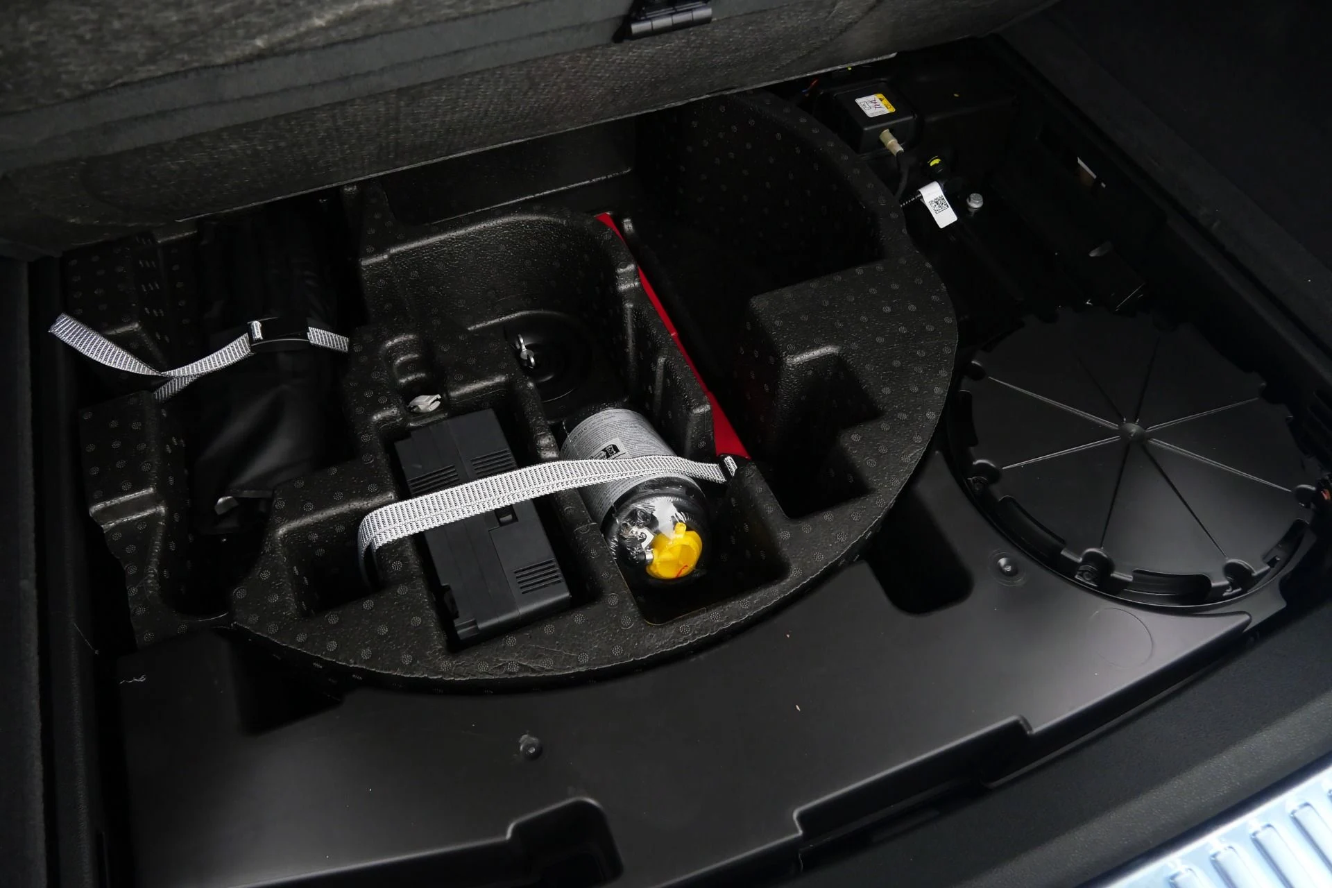 mph041_1596104450_Used_2023_Lamborghini_Urus_S_Very_Low_Miles_657_Horsepower_Bang_and_Olufsen_Audio_1781208380_bc10319a43
