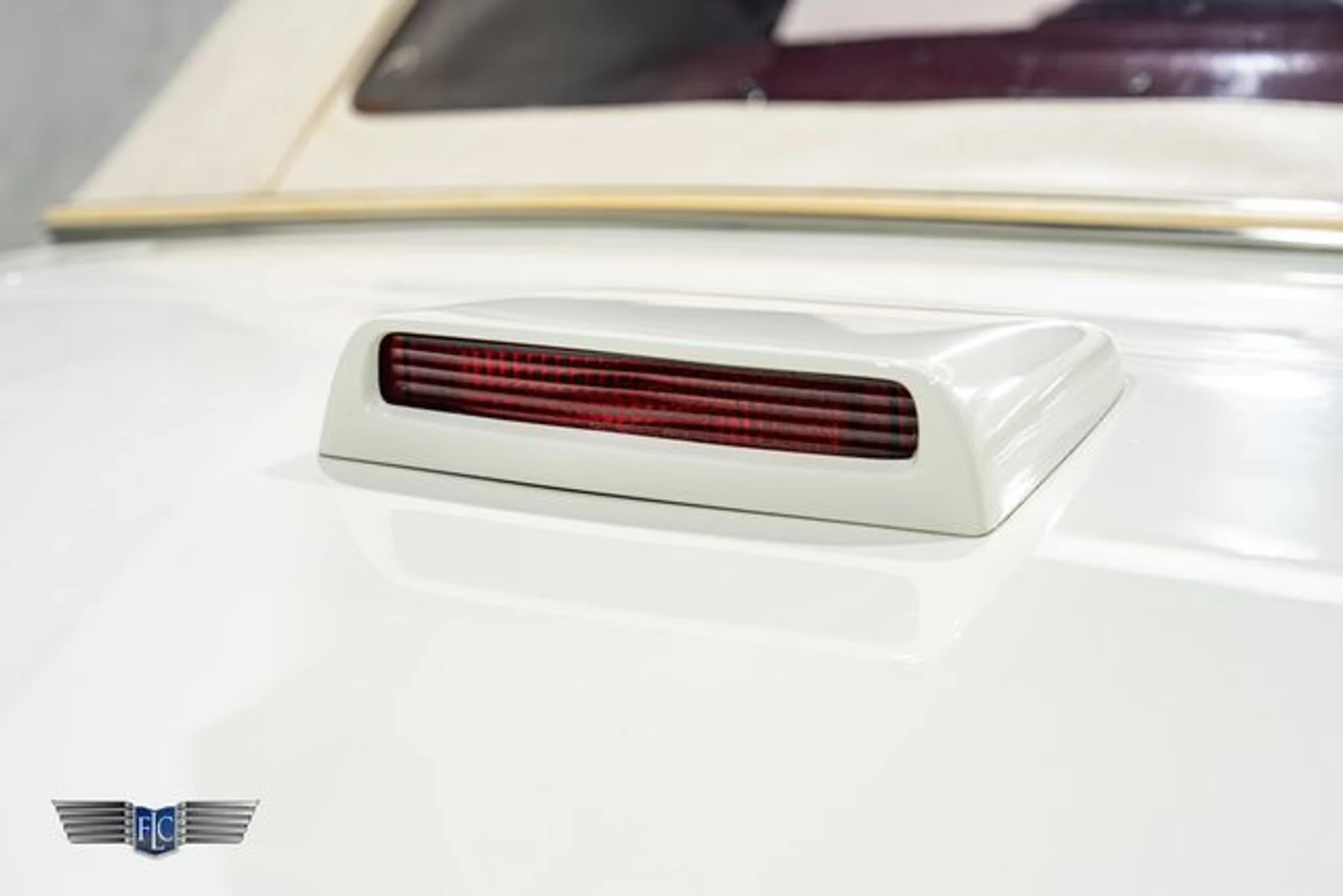 mph041_1609686702_used_1988_rolls_royce_corniche_cv_9689_23071252_46_640_01e5bafcf9