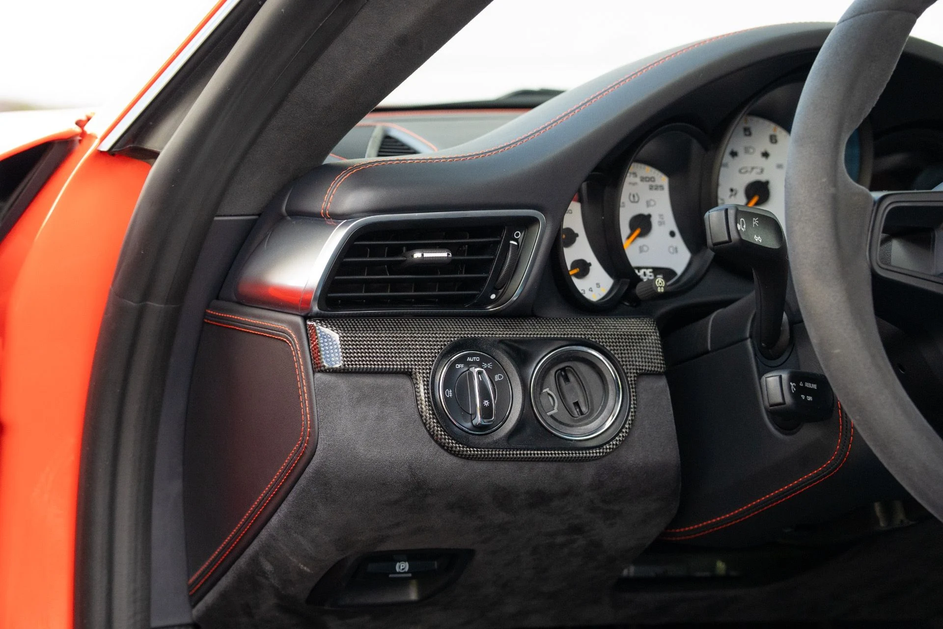 mph041_1656255226_Used_2018_Porsche_911_GT_3_1758911261_aa9fa4721b