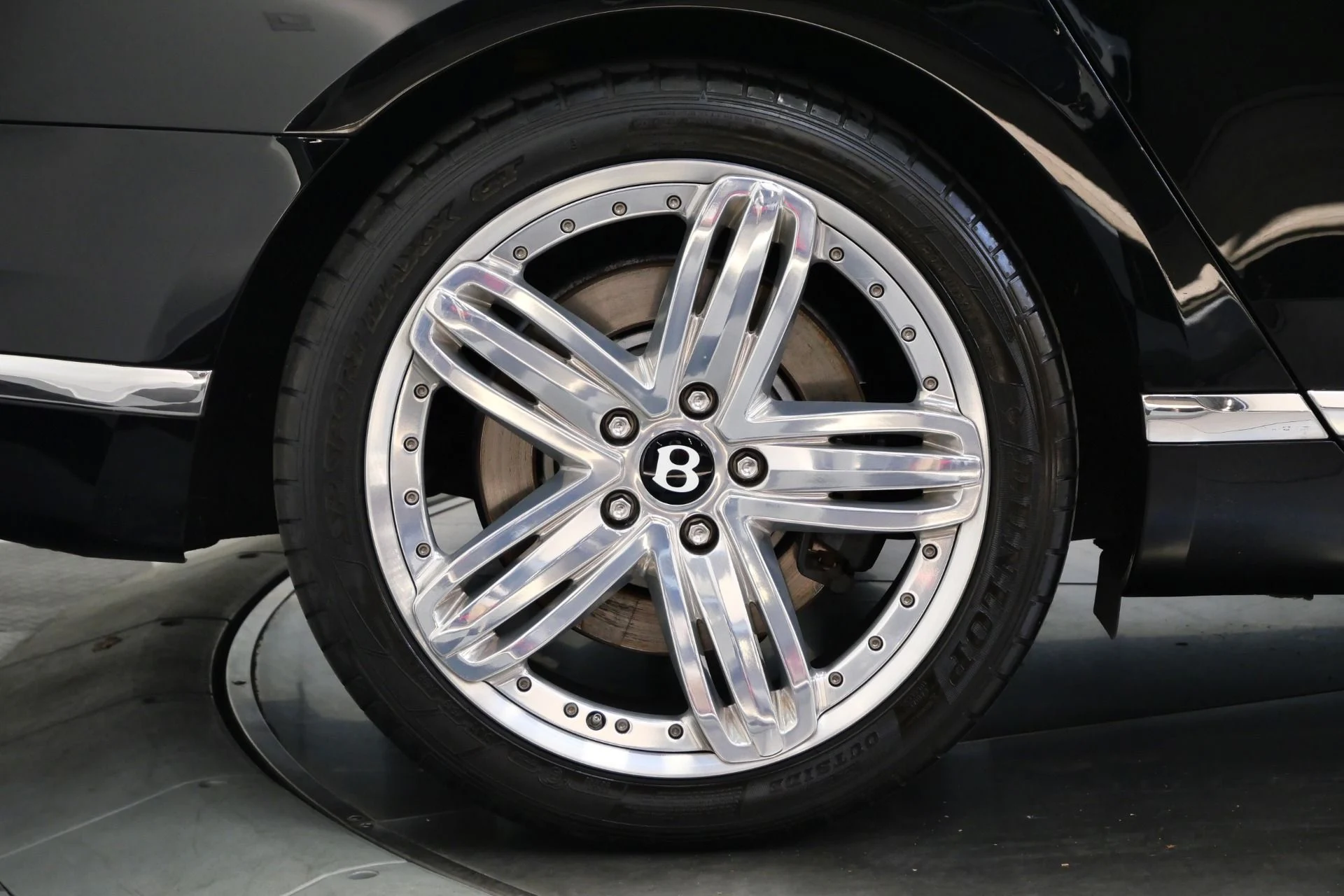 mph041_1668445607_Used_2013_Bentley_Mulsanne_Premier_Specification_Heated_and_Ventilated_Seats_1783449145_4c82e04cdb