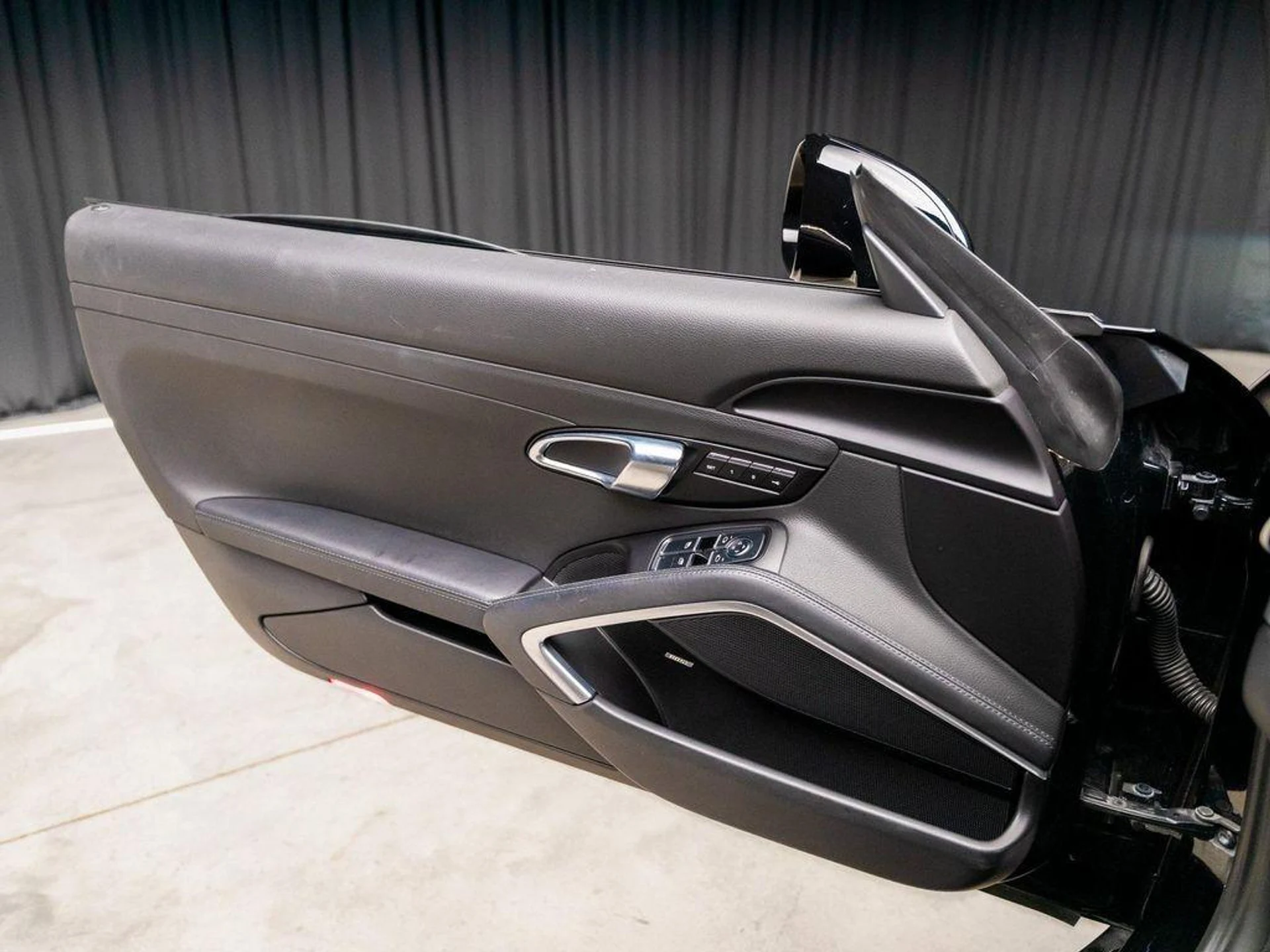 mph041_1688164225_Sl_LW_Ay_XAPC_1q_H6ay6_S_Bc_X490_On_Q_e7fc691c91