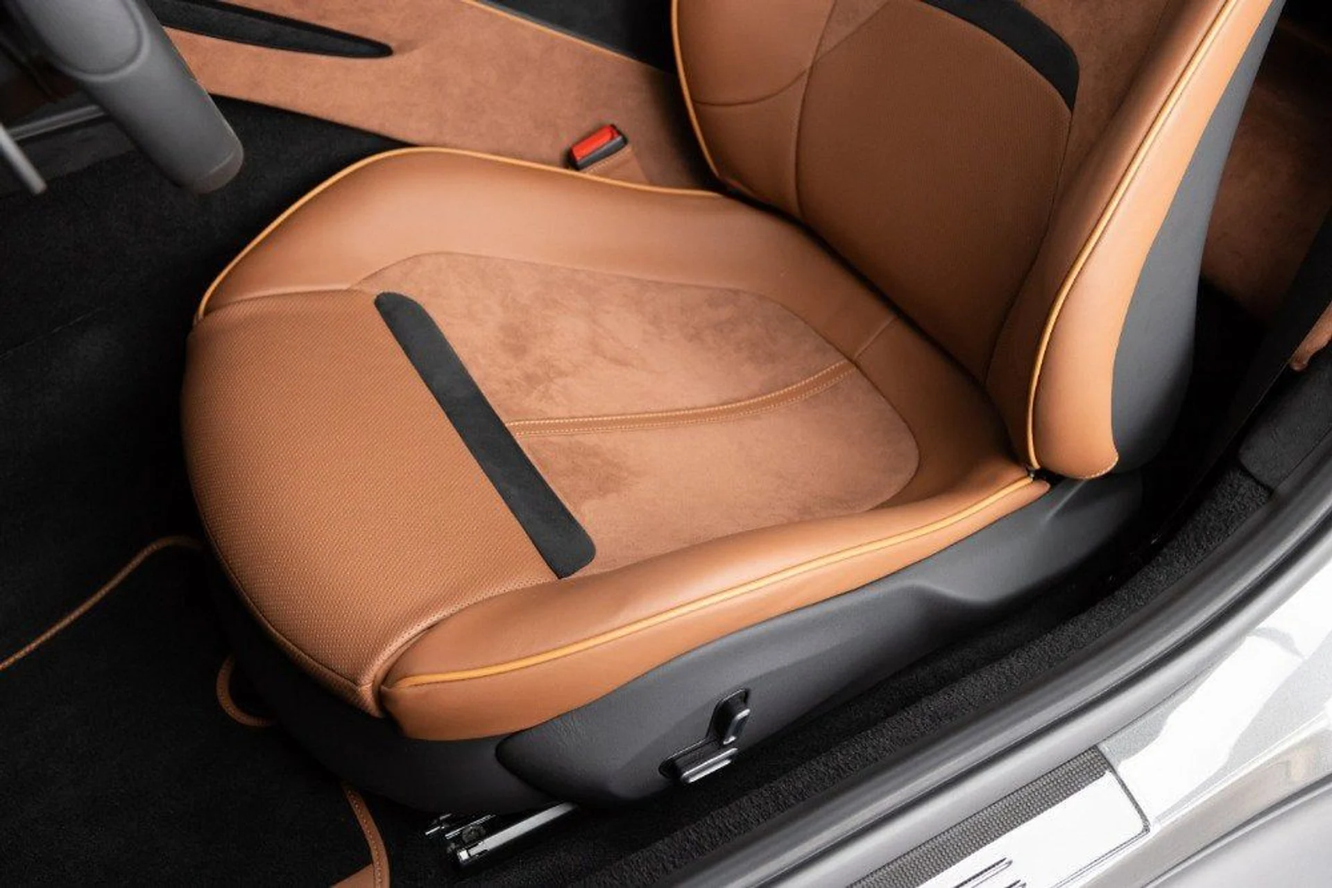 mph041_169626501_60ac05217a72460aa7c0a4e65ab43661_28b788aab6