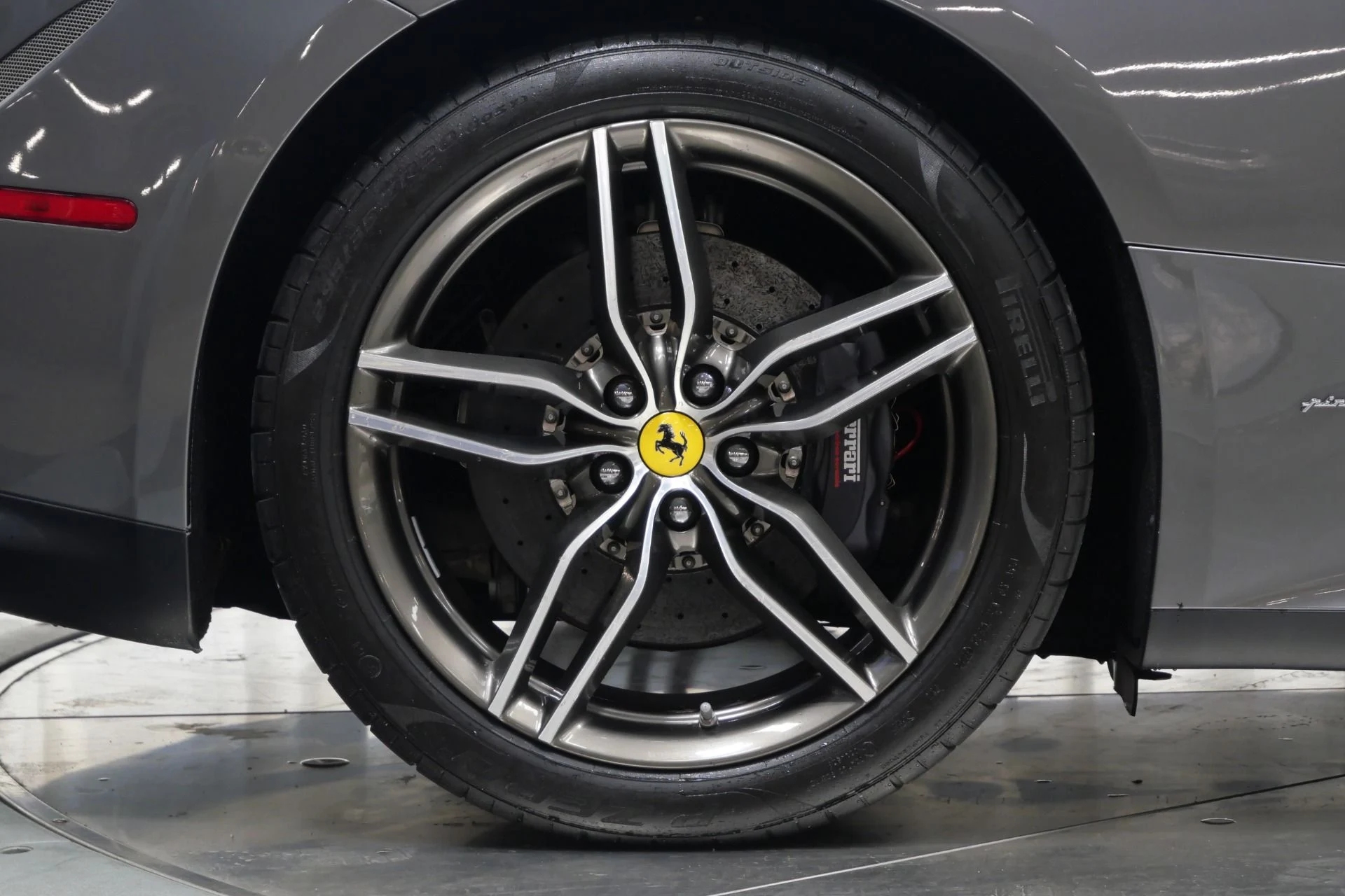 mph041_1700257803_Used_2014_Ferrari_FF_1760547739_733189fc66
