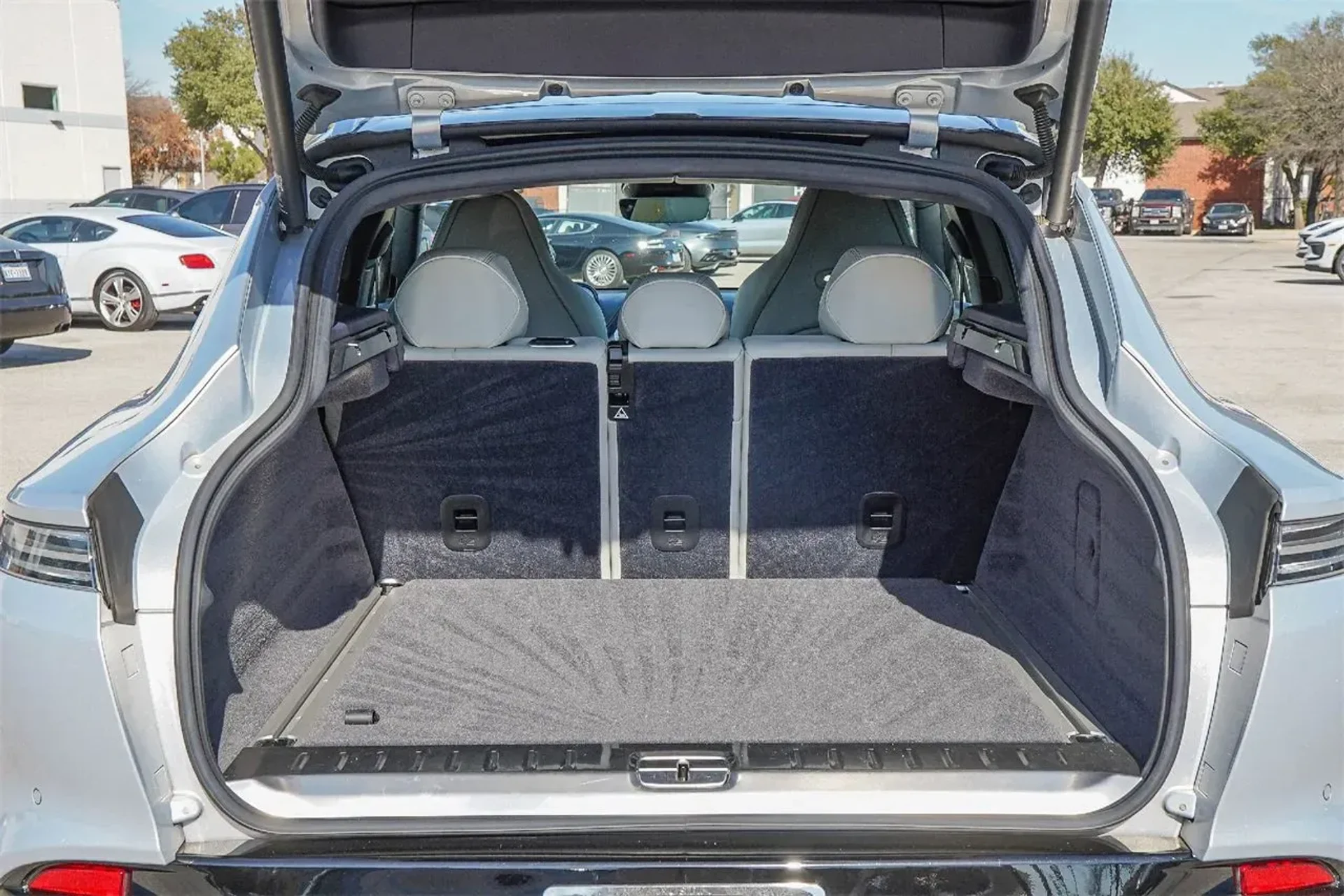 mph041_172251712_ae498dc58056404b926f527e415da423_e2b73bcacd