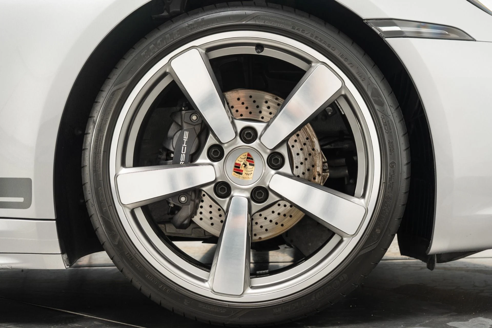 mph041_1741386054_Used_2023_Porsche_911_Carrera_T_7_Speed_Manual_Sport_Design_package_Carrera_Exclusive_Wheels_1777662329_bb39d38e47