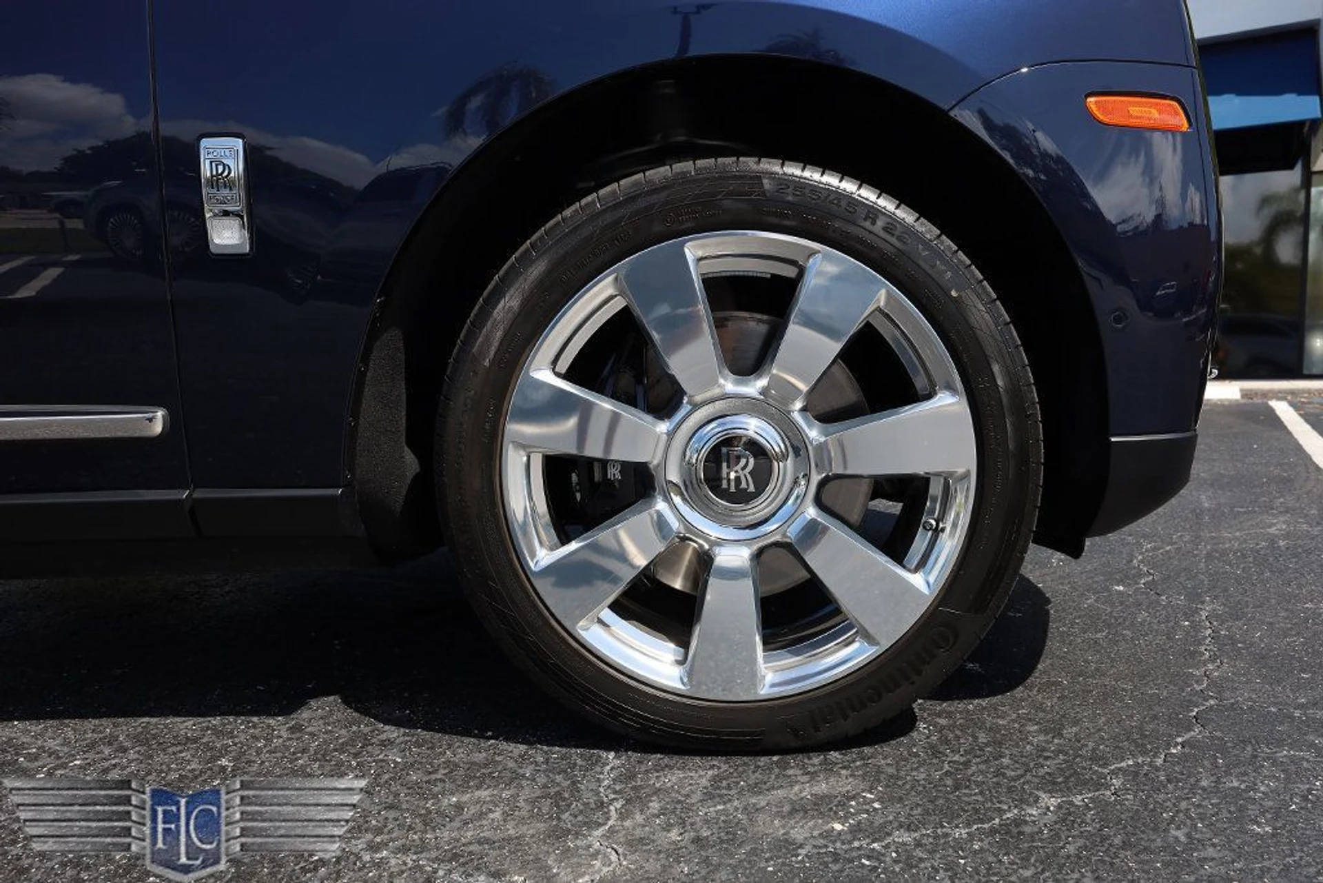 mph041_1749832029_used_2023_rolls_royce_cullinan_sportutility_6305_22995243_42_1024_9cd2f02712