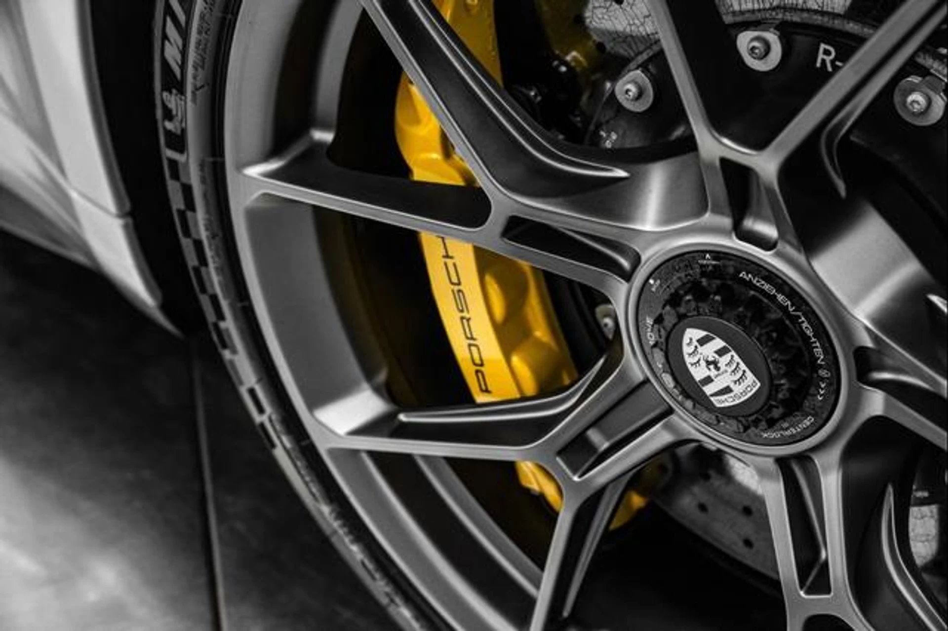 mph041_1749985910_Xu_E_Dgn_Pp_WM_90_B02nrt66xmv_Gqu_I_004b669014