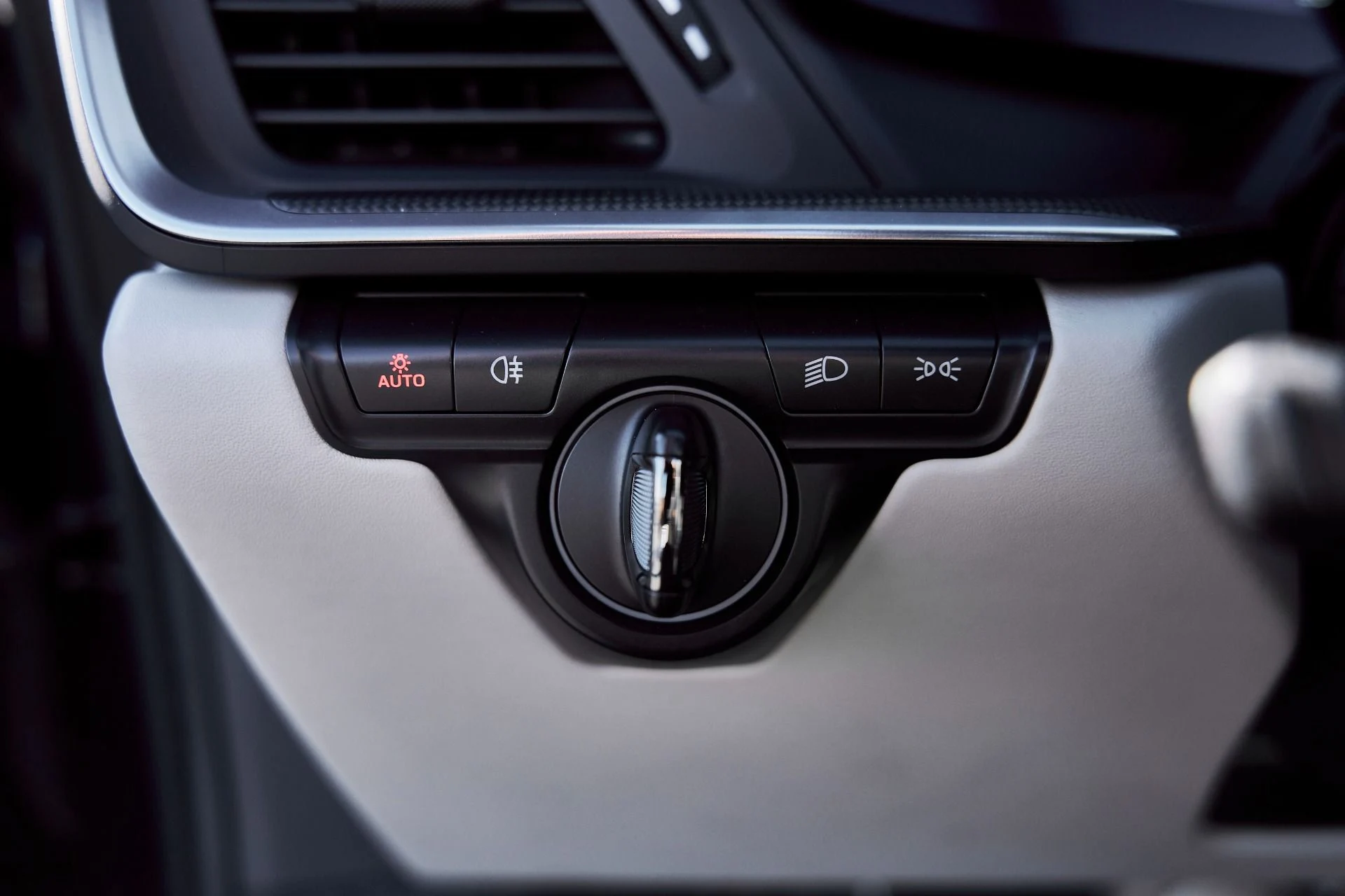 mph041_1754118110_Used_2022_Porsche_911_Turbo_S_1770670649_f8de181f05