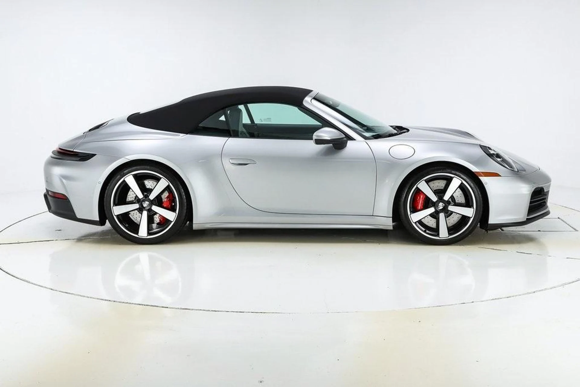 mph041_177774462_POL_9_Ivq_R0_Y_Vi_Um_I1_Ica7_T_Da_IL_Nc_2cb243413a